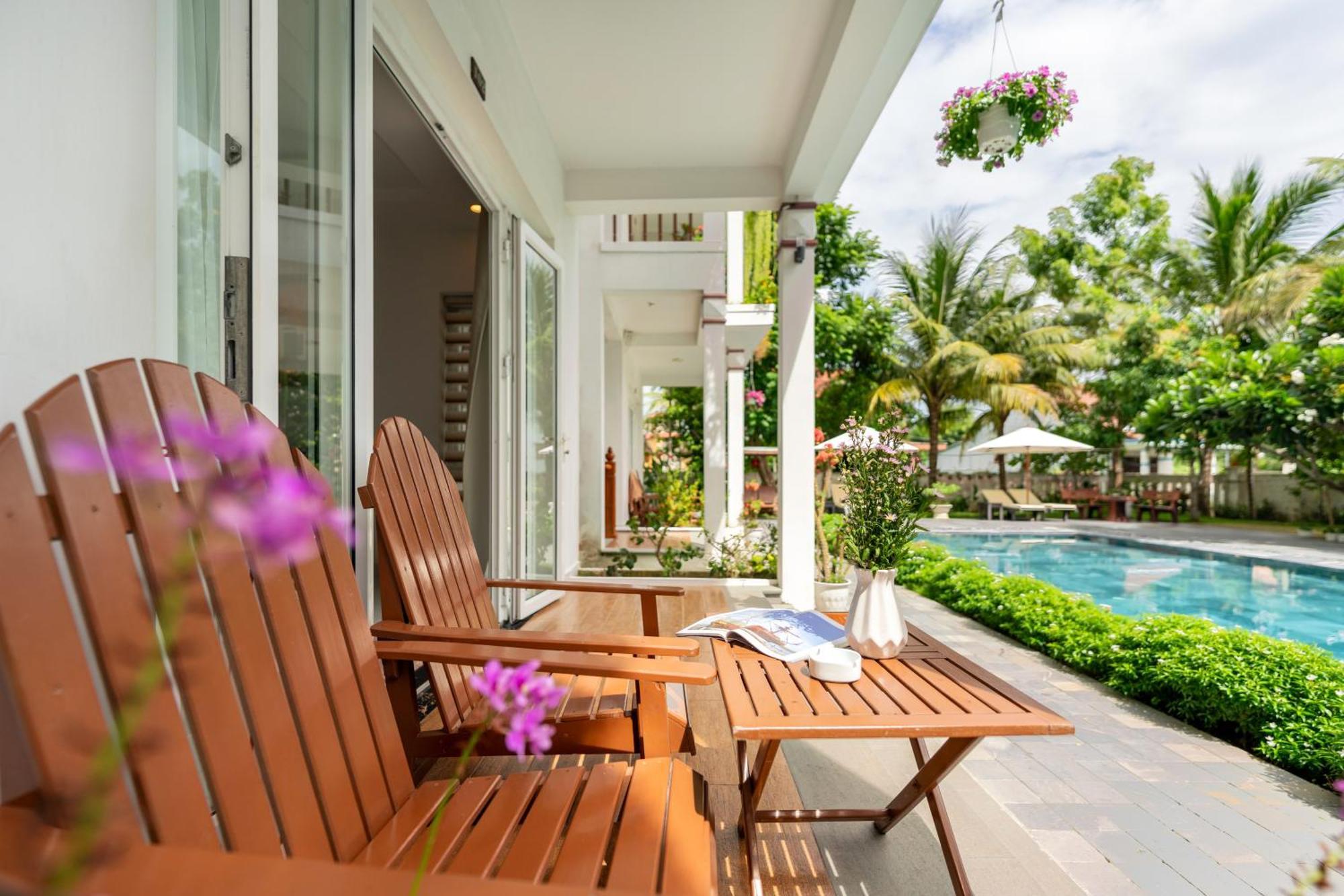 Palmy Villa *