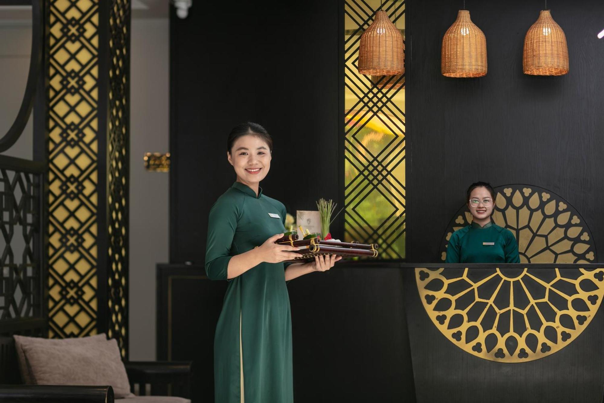 Golden Khách sạn 3*