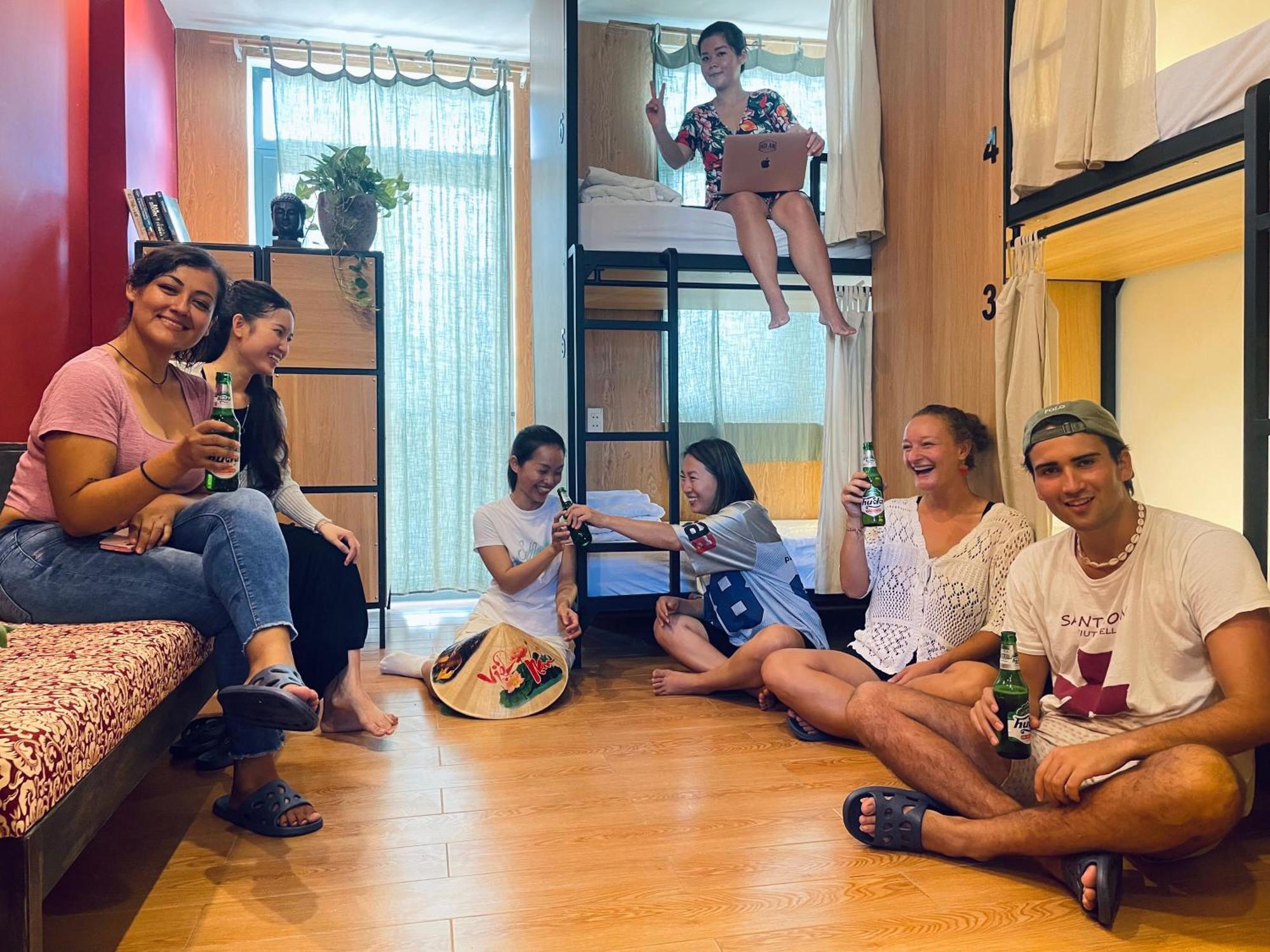 Dom Hoian Old Town Location Hostel *