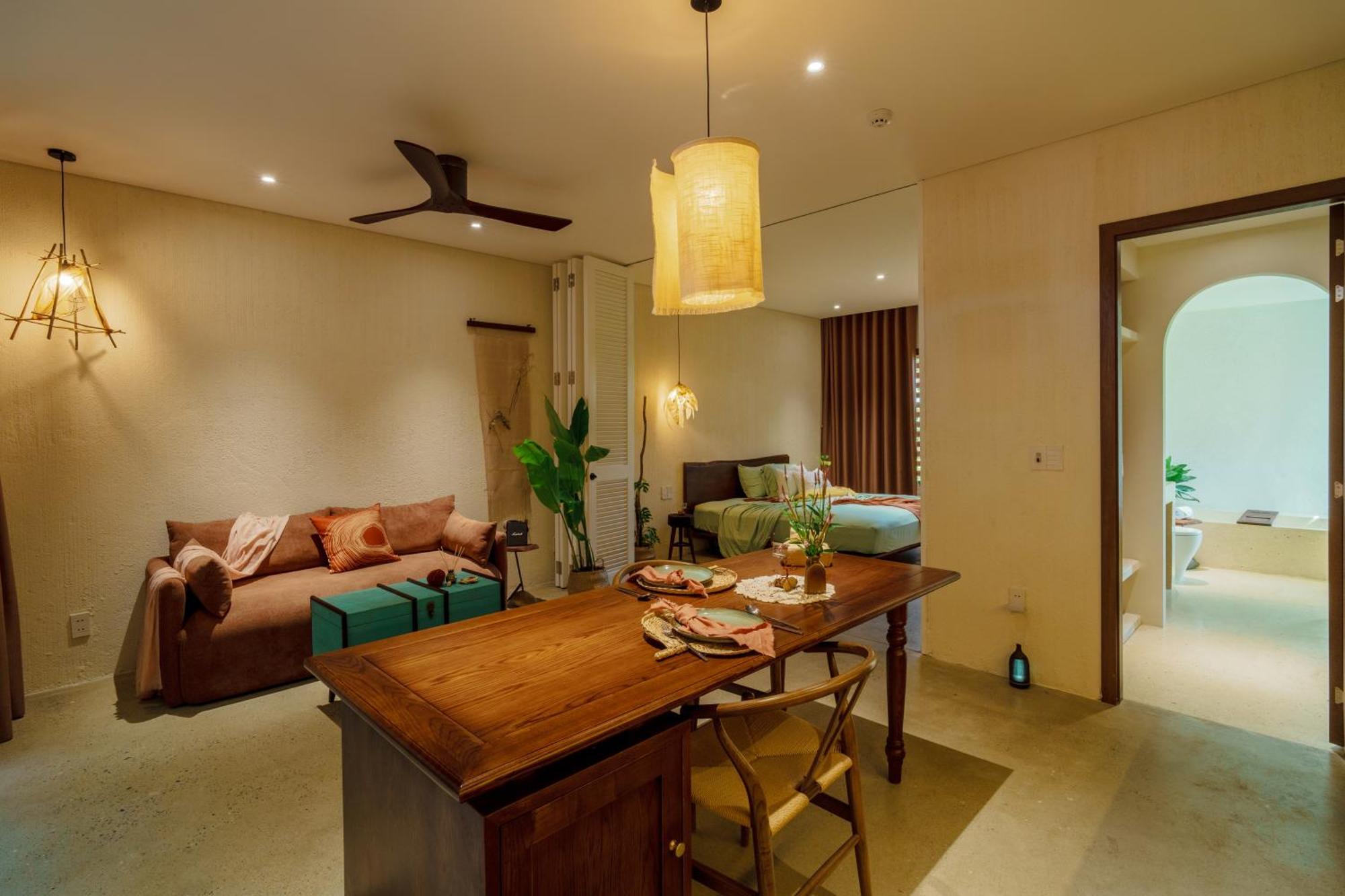 Hotel Camfusion House