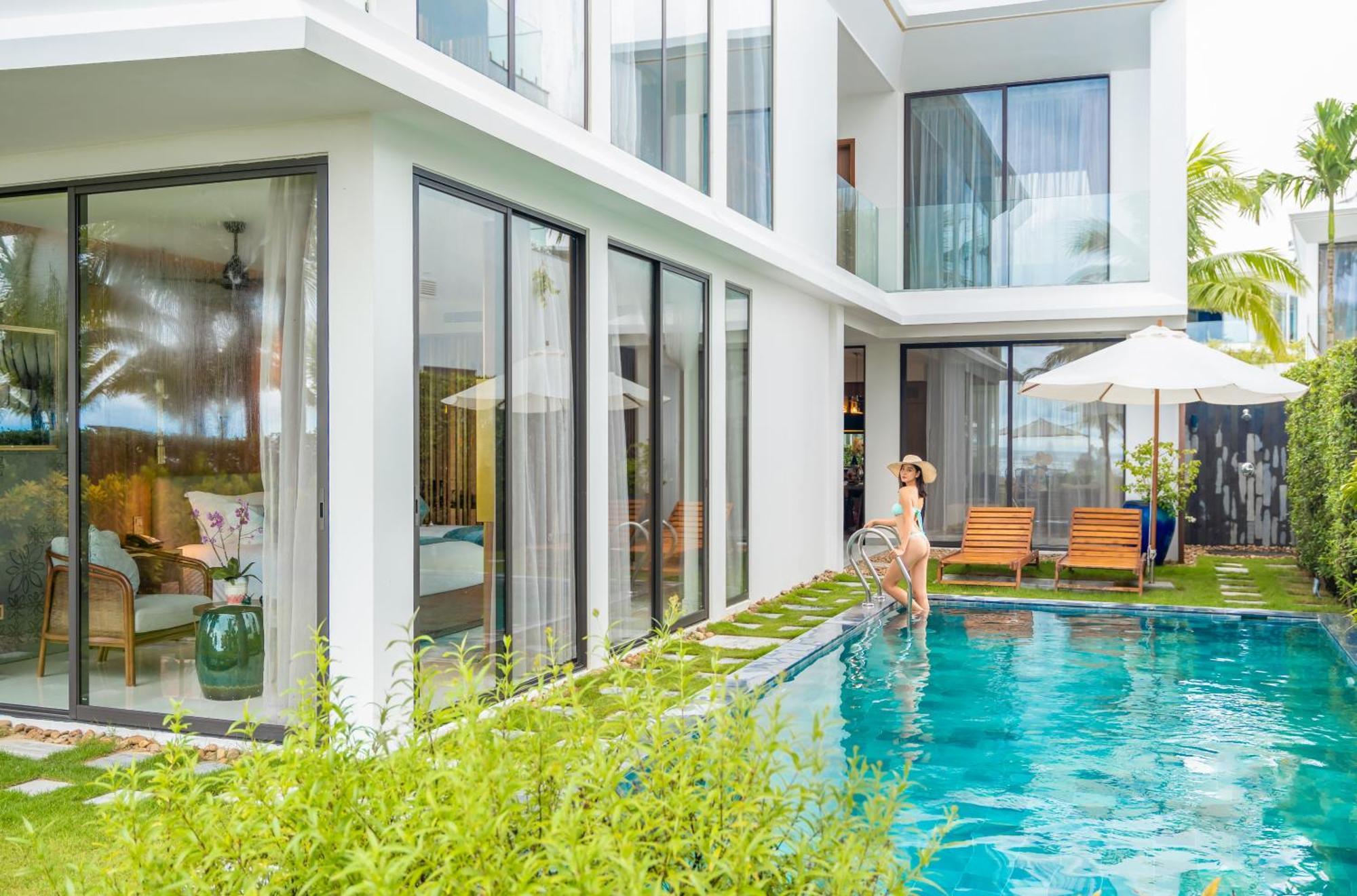 Resort Wyndham Royal Beachfront & Hoi An