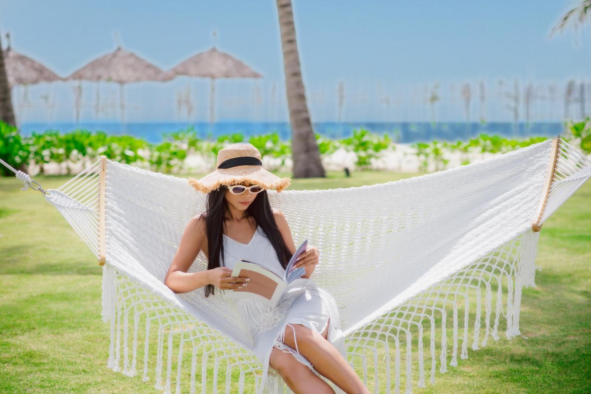 Resort Wyndham Royal Beachfront & Hoi An