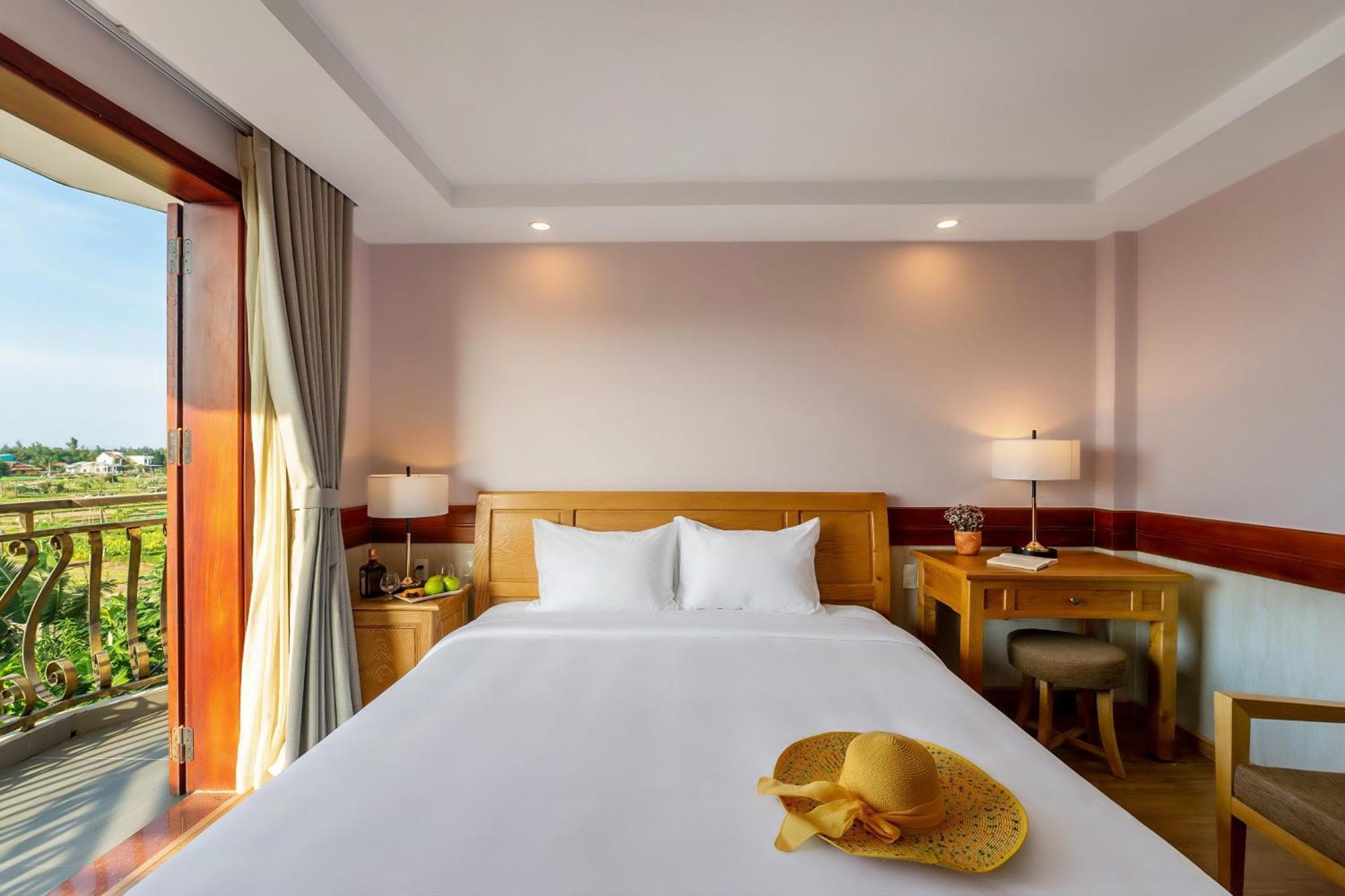 Ong Tam Tra Que Hotel Hoi An