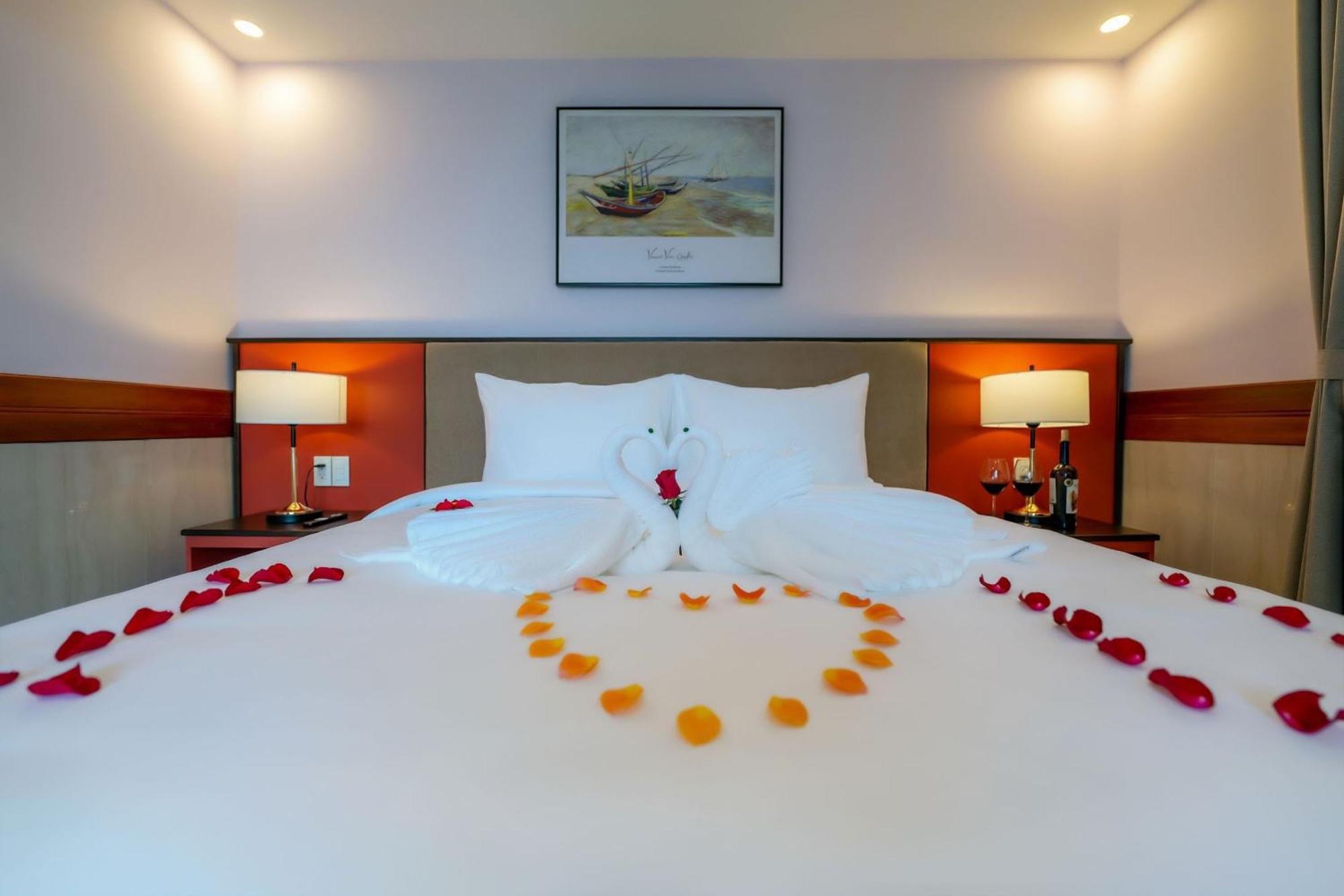 Ong Tam Tra Que Hotel *