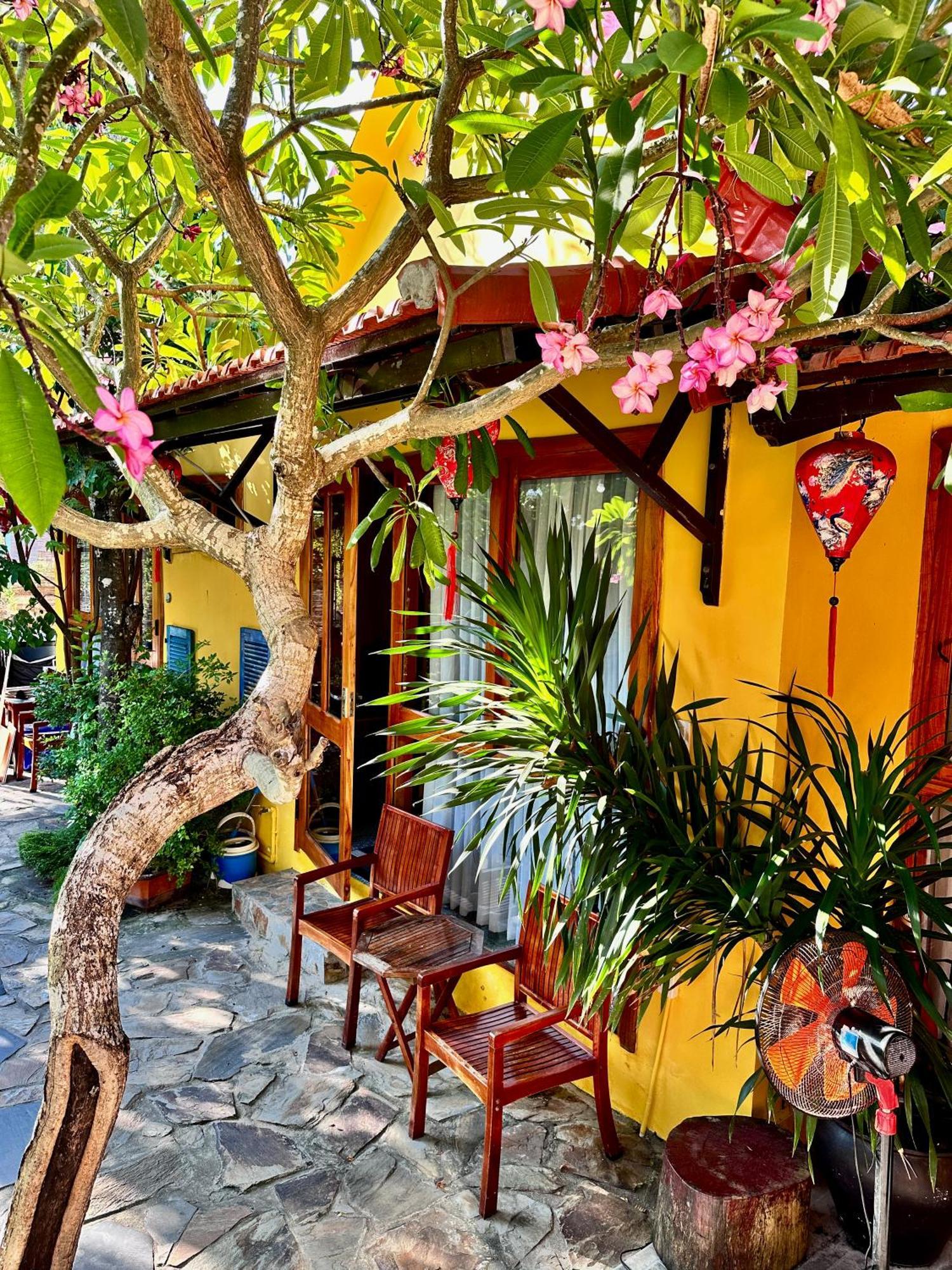 La Belle An Bang Seaside Hideaway