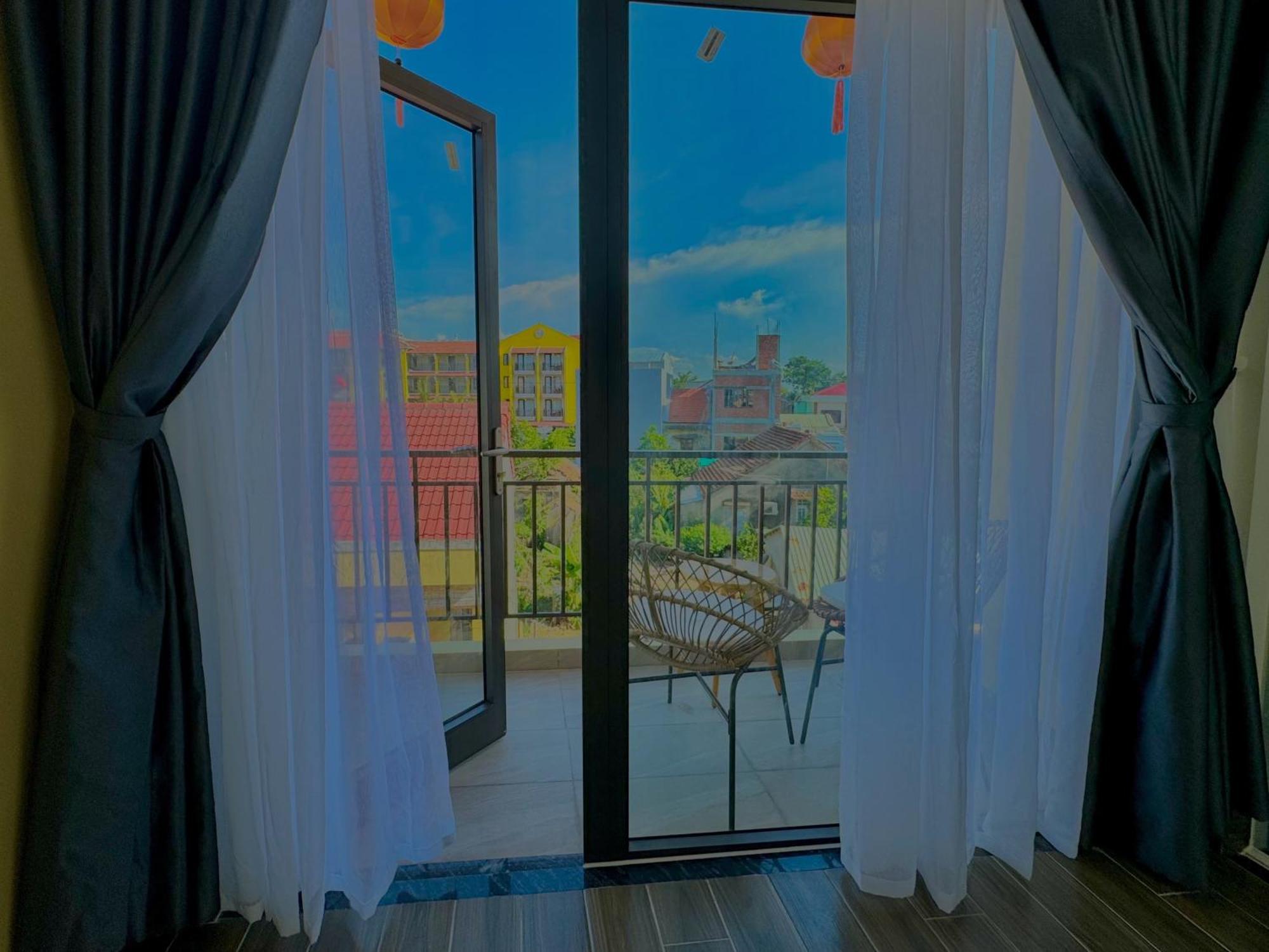 Pho Cho Dem - Near Old Town 200m Hotel 3*