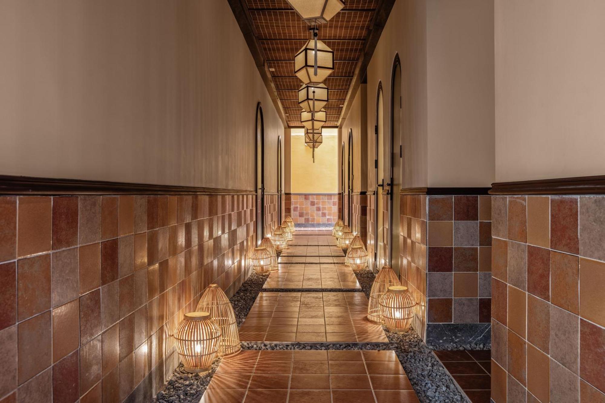 The Signature Hotel 5*