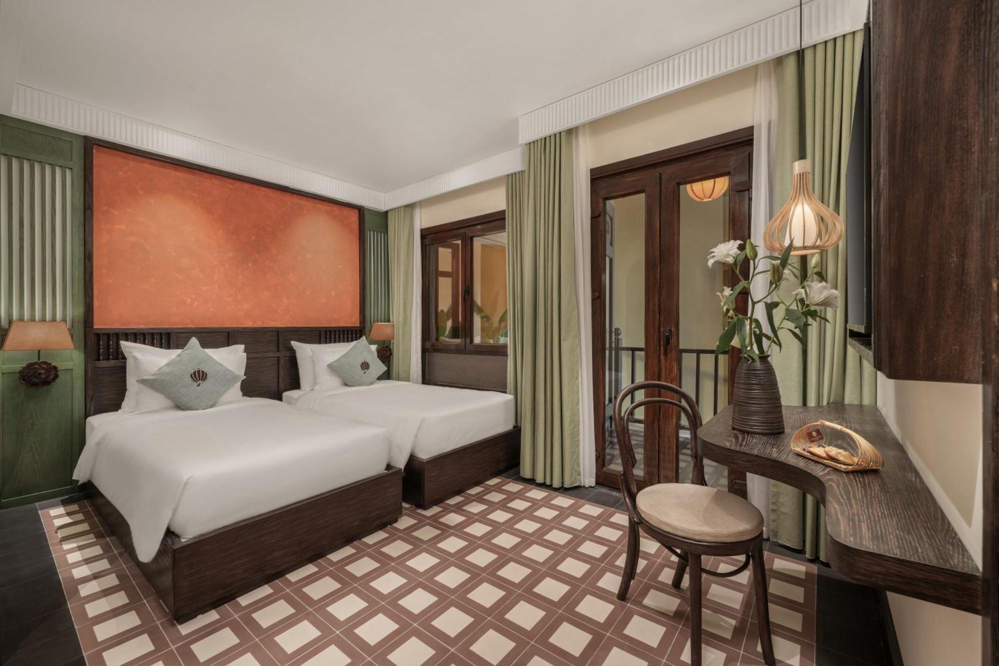 The Signature Hotel