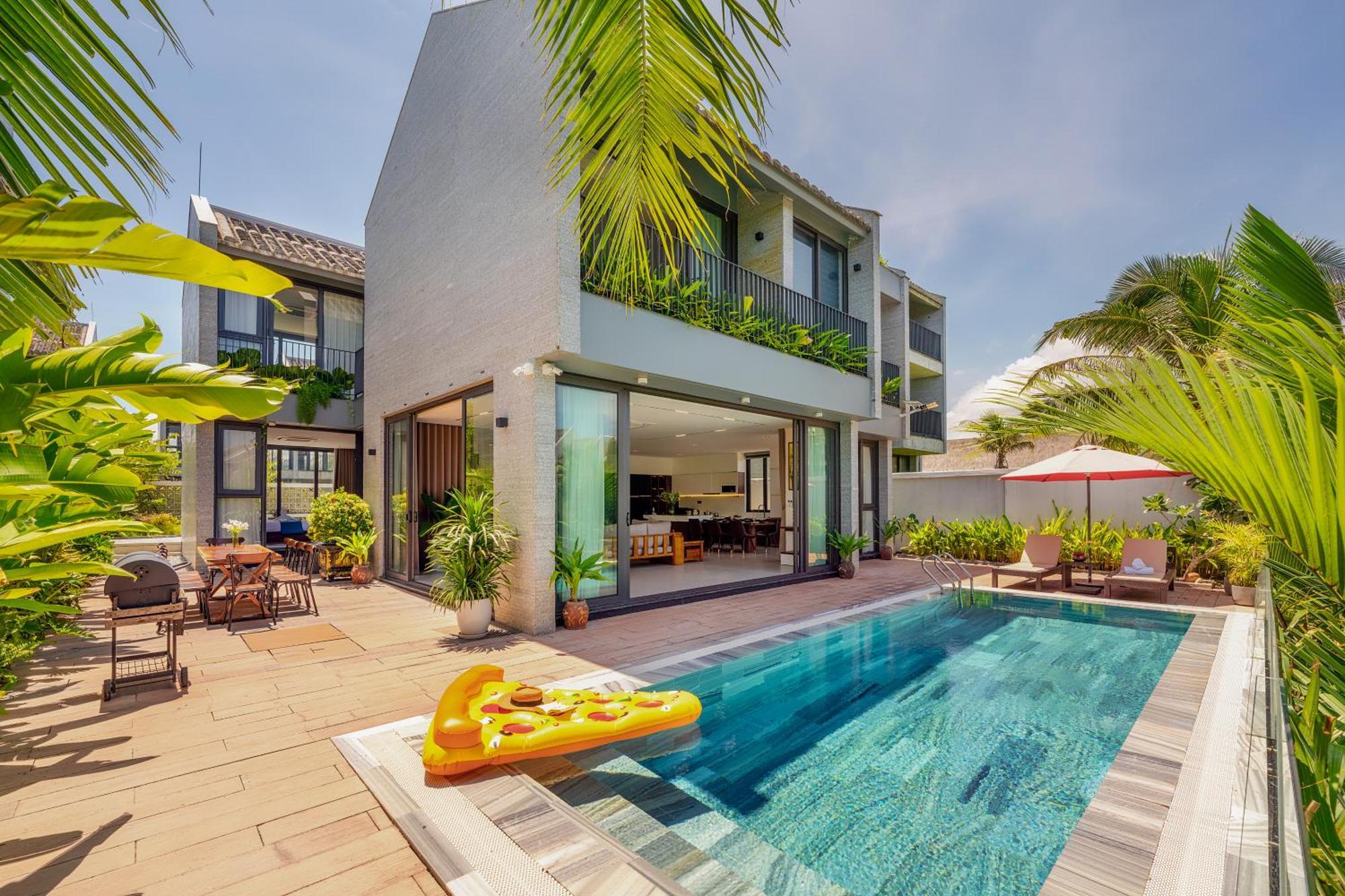 Villa Bt208 Riverside With Private Pool