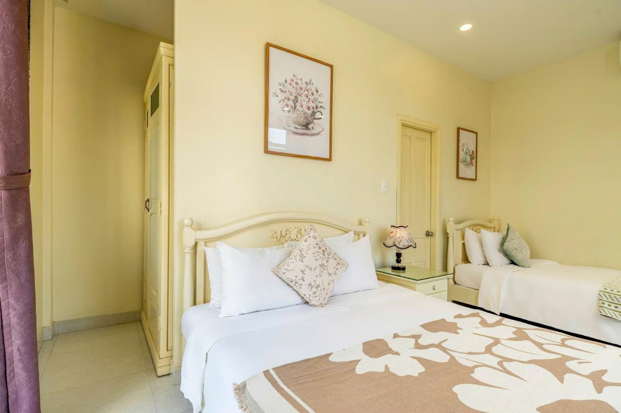The Sunshine Villa