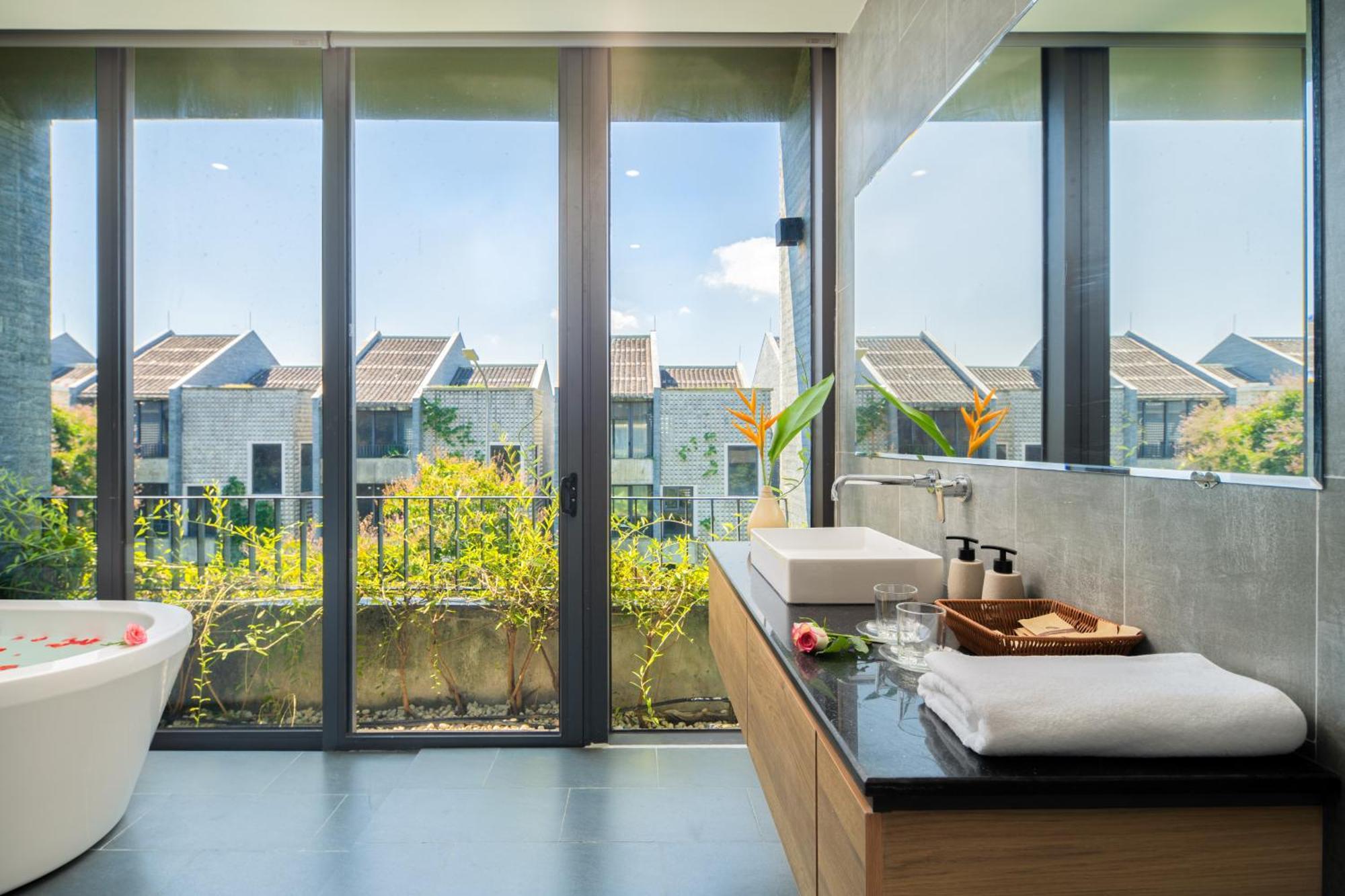 River Villa *