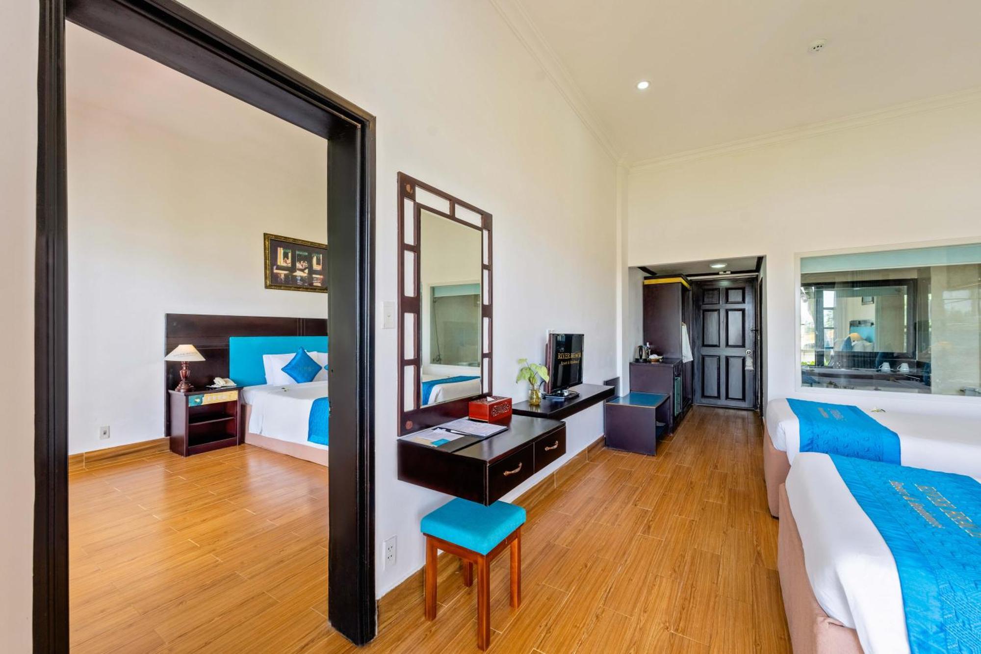 River & Residences 4*