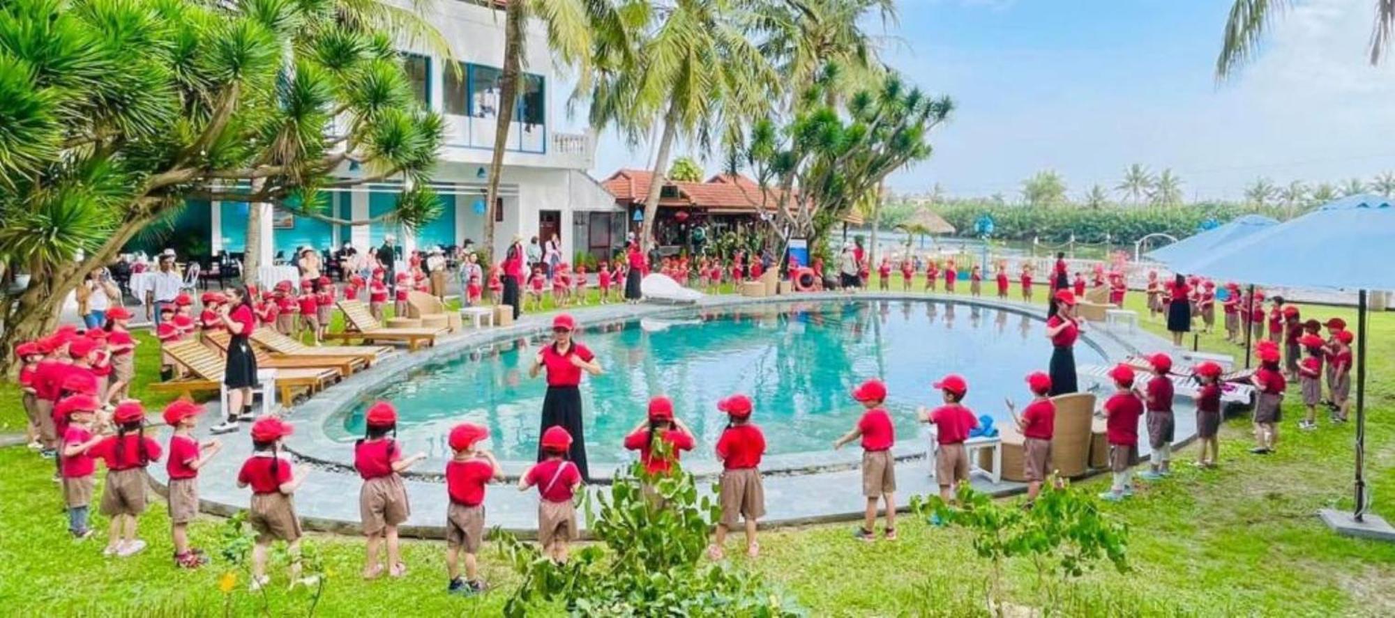 Resort River & Residences 4*