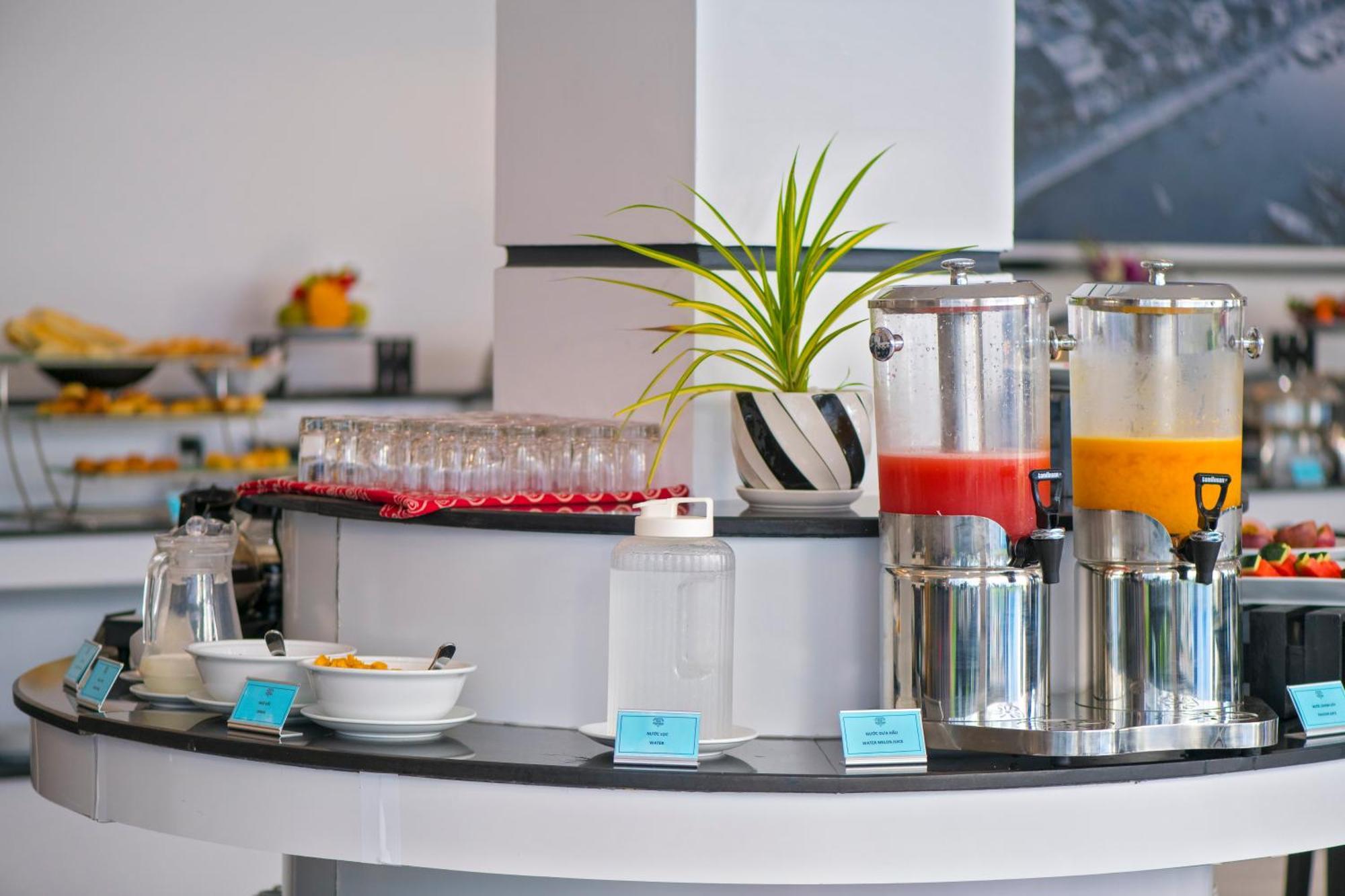 Gem Riverside Hotel 4*