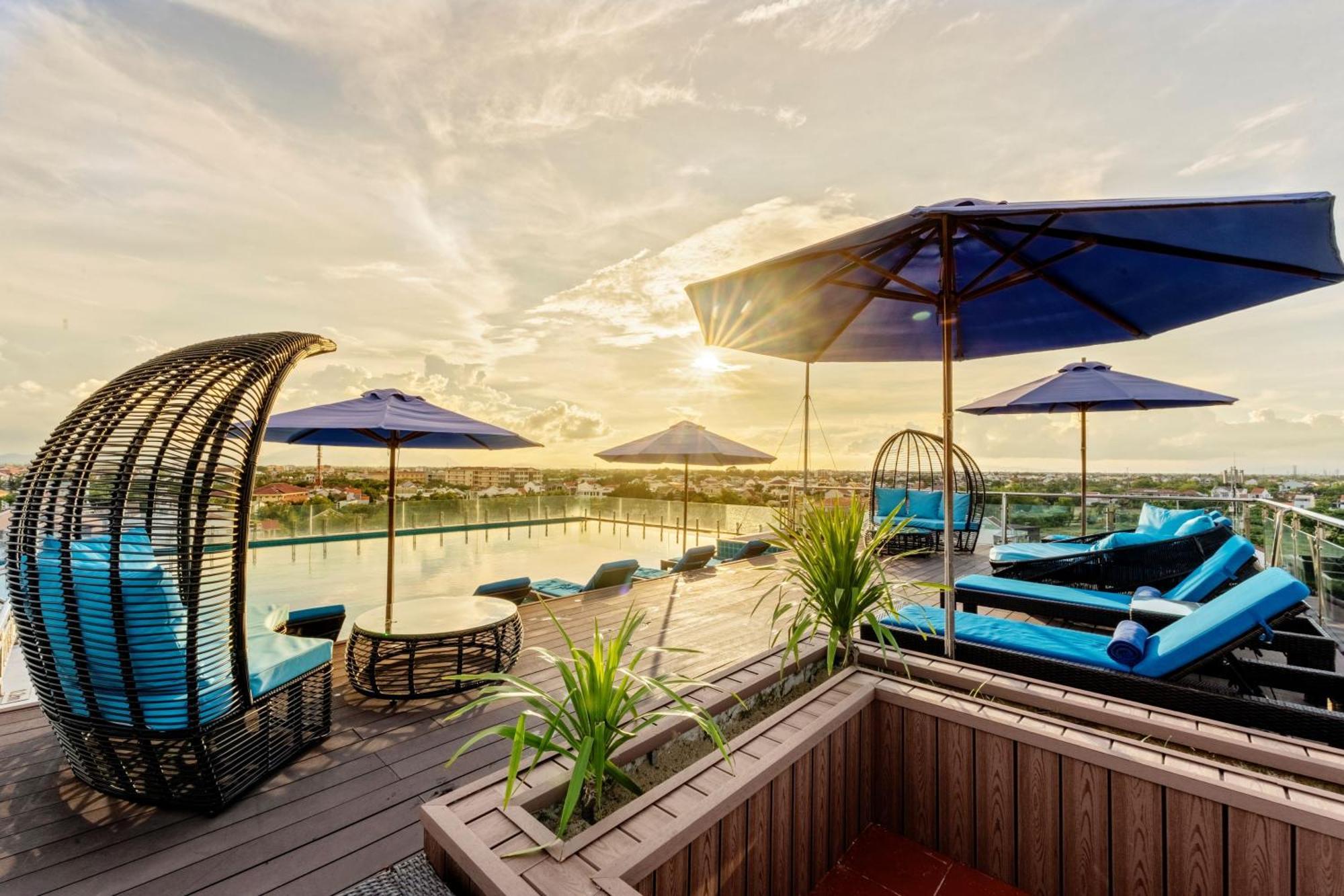 Qualia De - Rooftop Bar View Hoi An