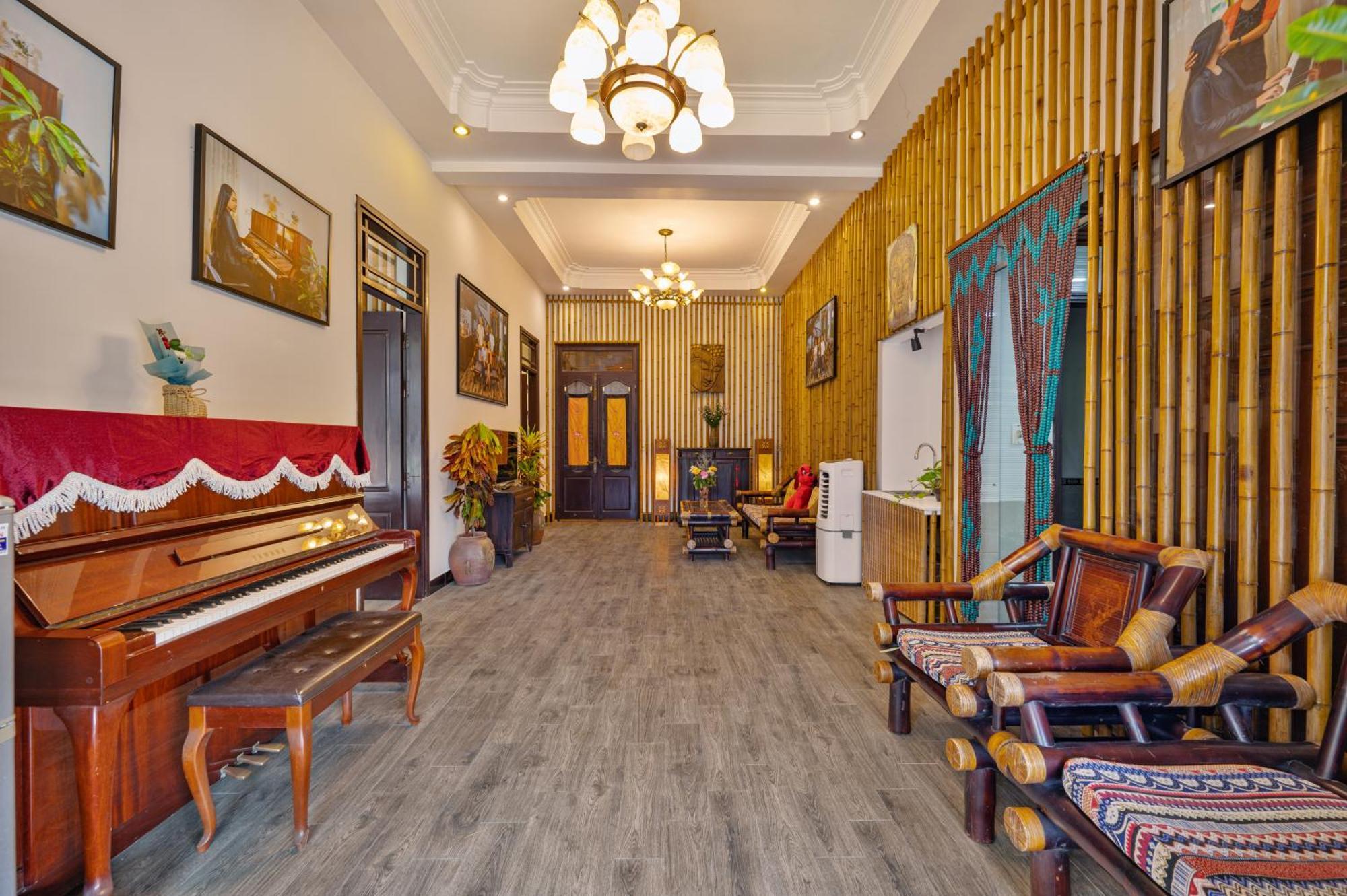 Nipa Riverside Privatunterkunft *