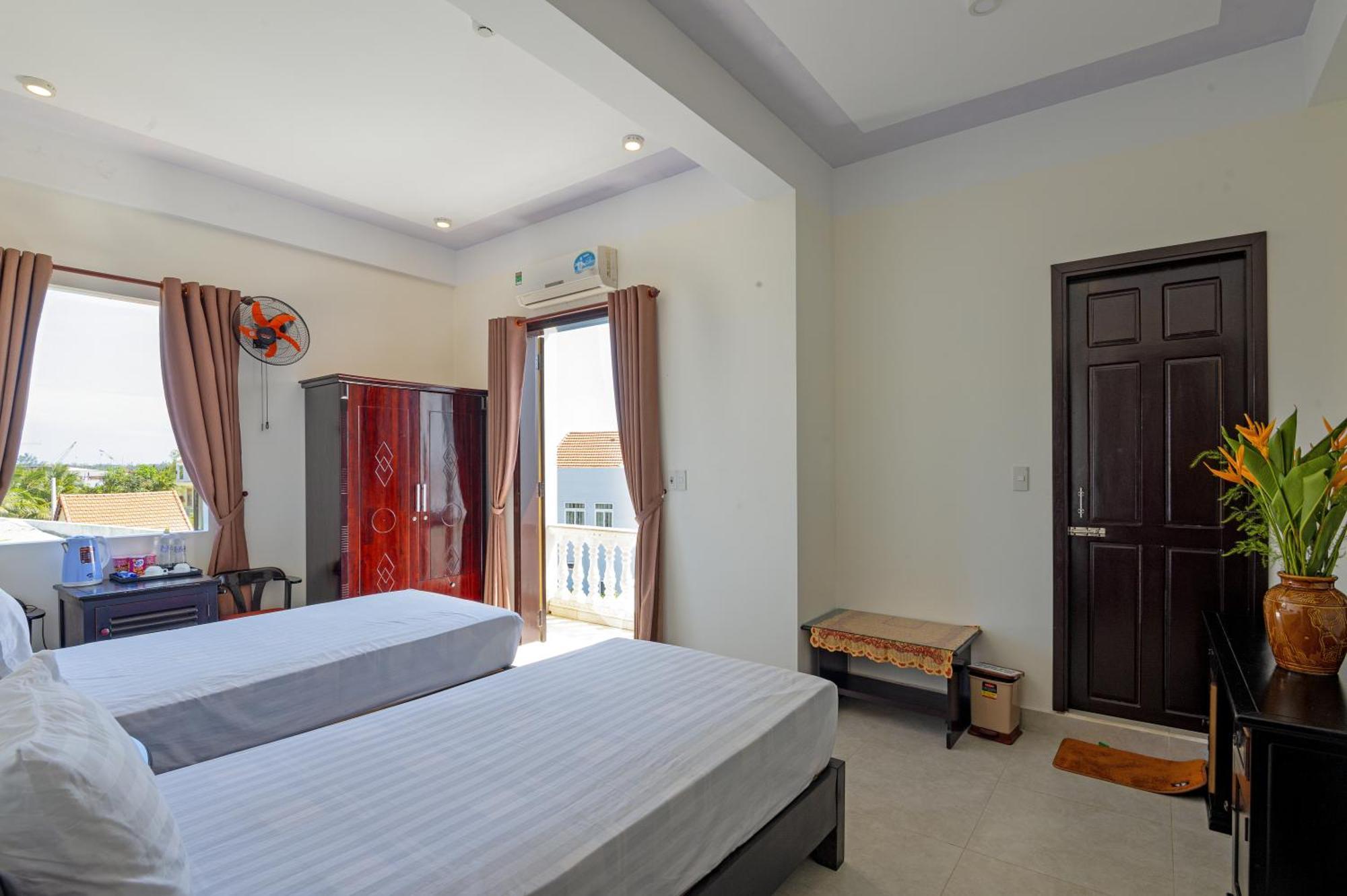 Blue River Boutique 3*