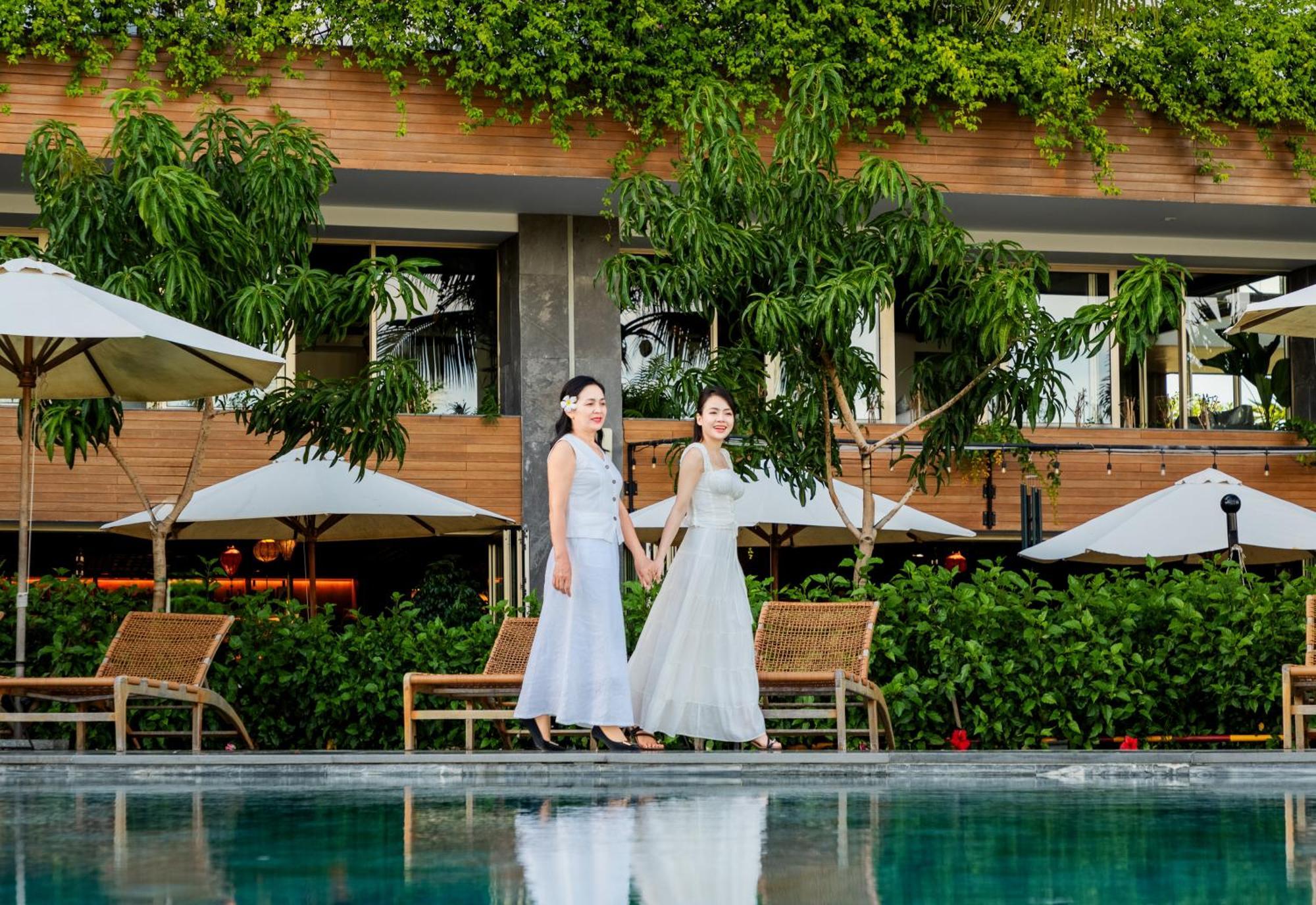 Bellerive And Hoi An