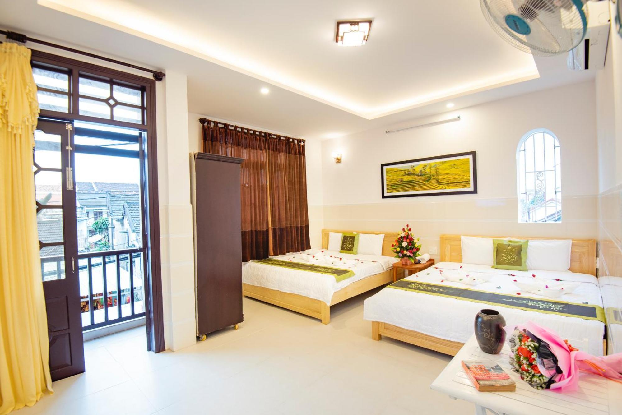 Bong House Homestay *