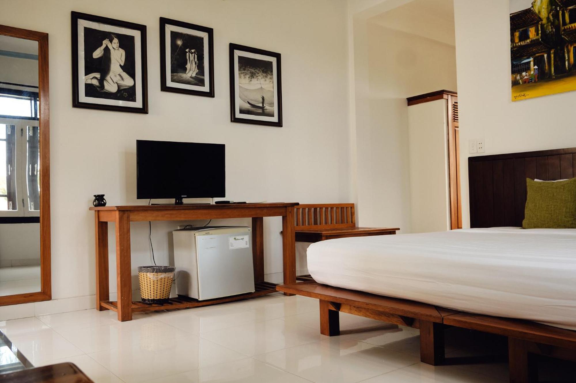 Vila Hoi An Holiday Villa *