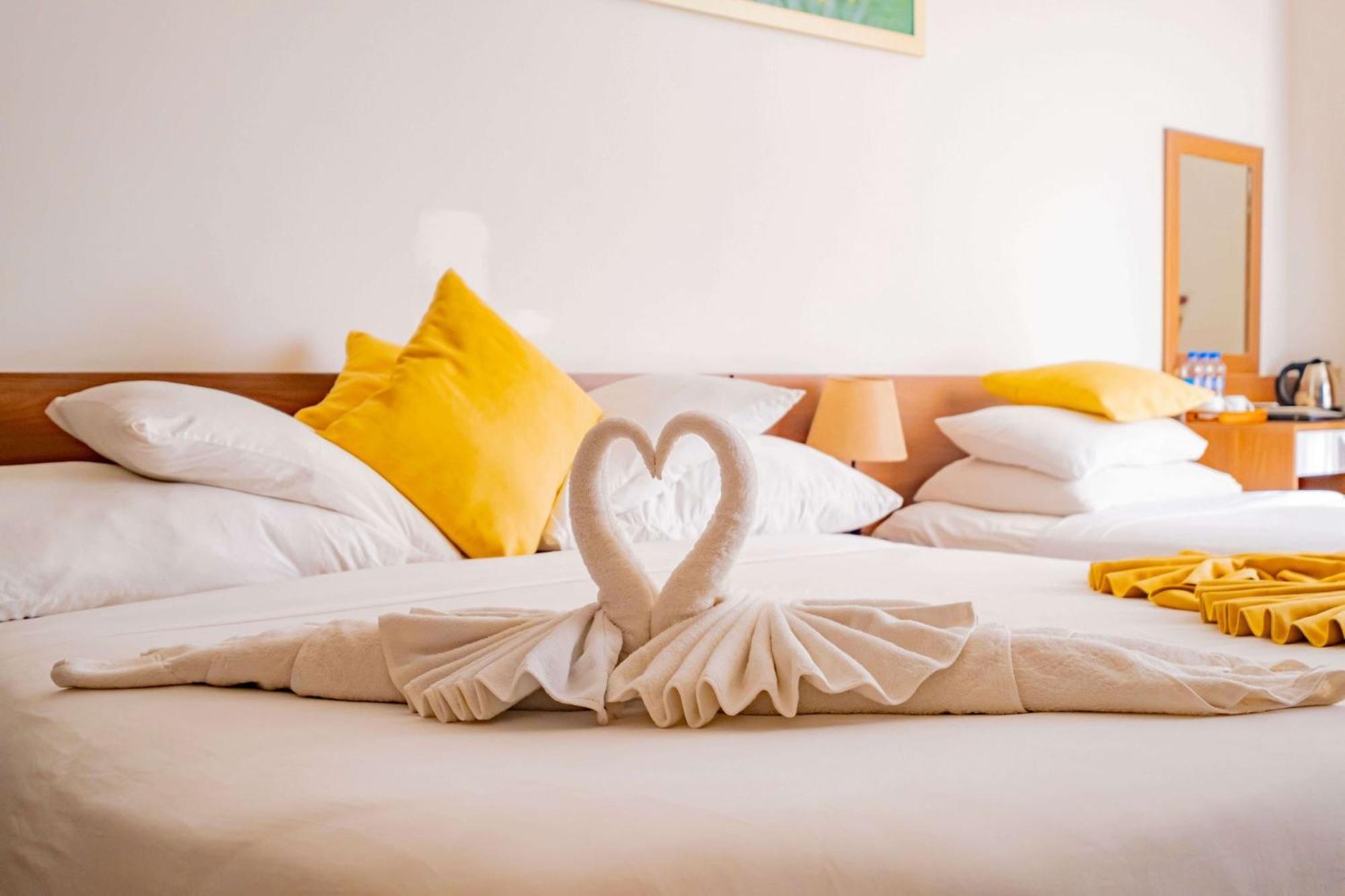 Khách sạn Majestic 3*