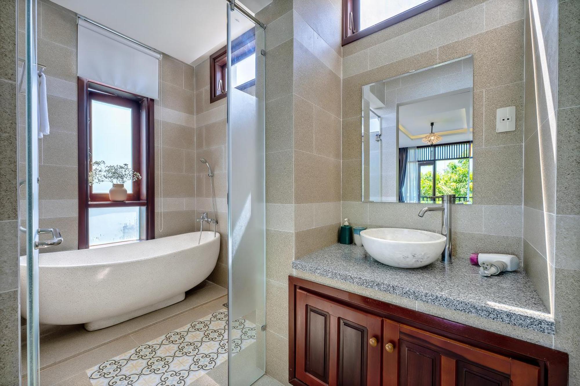 Villa The 6brs By Class6 Hoi An