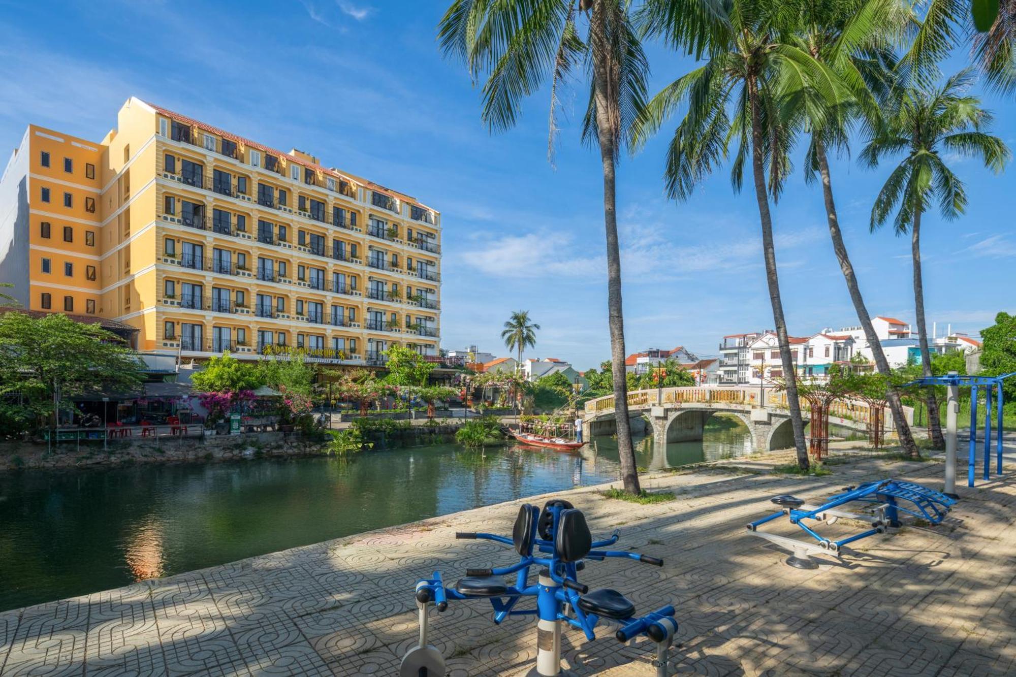 Babylon Luxury & Spa 5* Hoi An