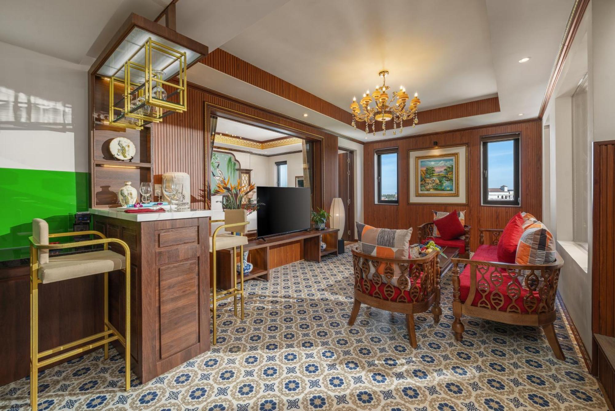 Babylon Luxury & Spa 5* Hoi An