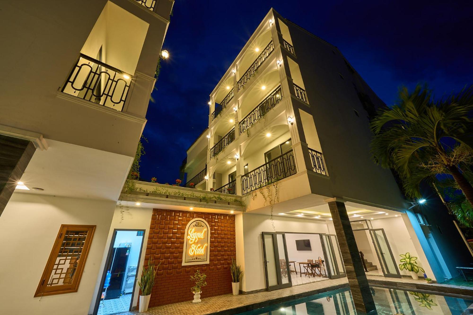 Khách sạn Legend Charm Boutique