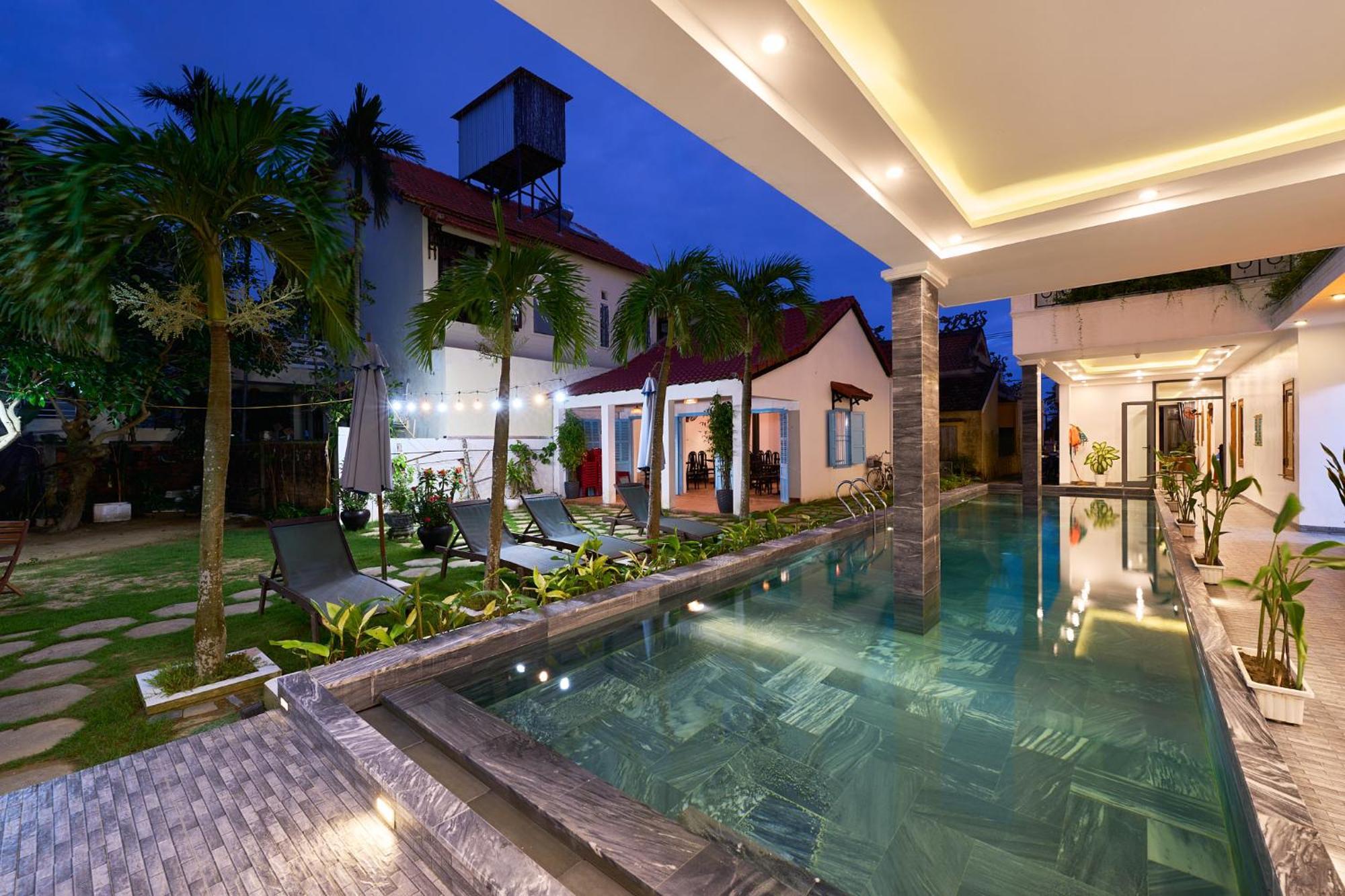 Legend Charm Boutique Khách sạn