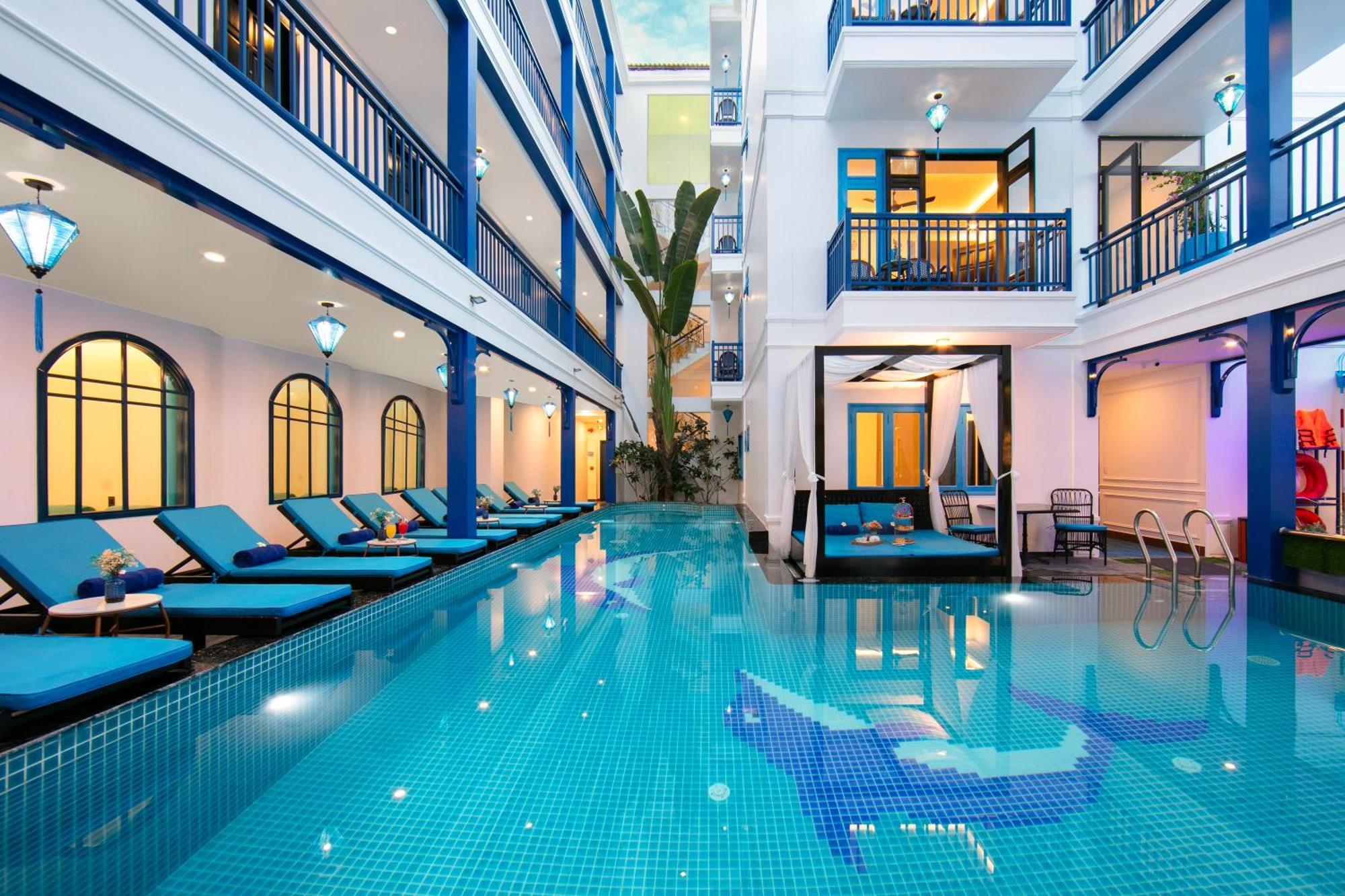 Hotel Silk River & 4*