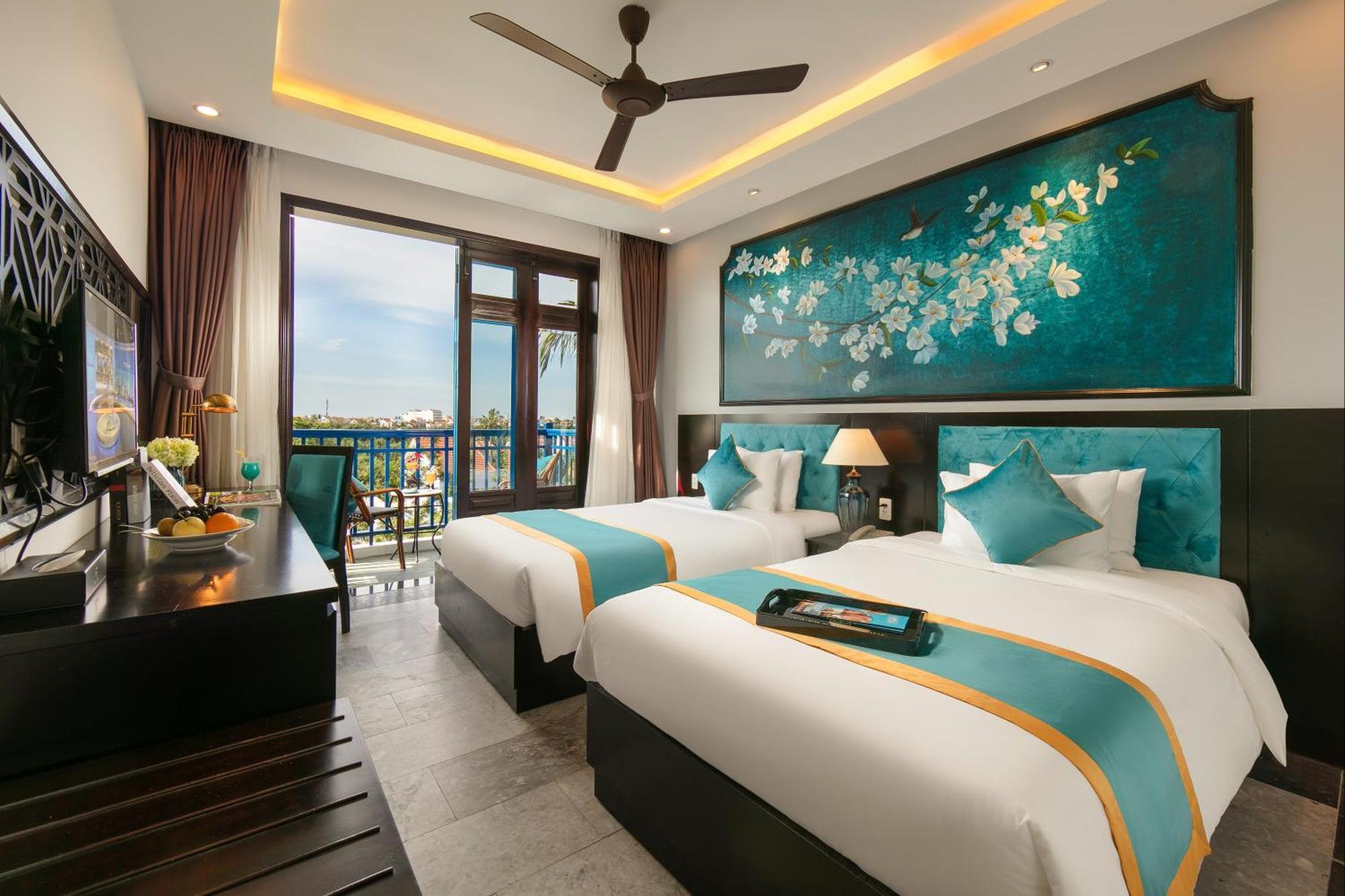 Silk River &