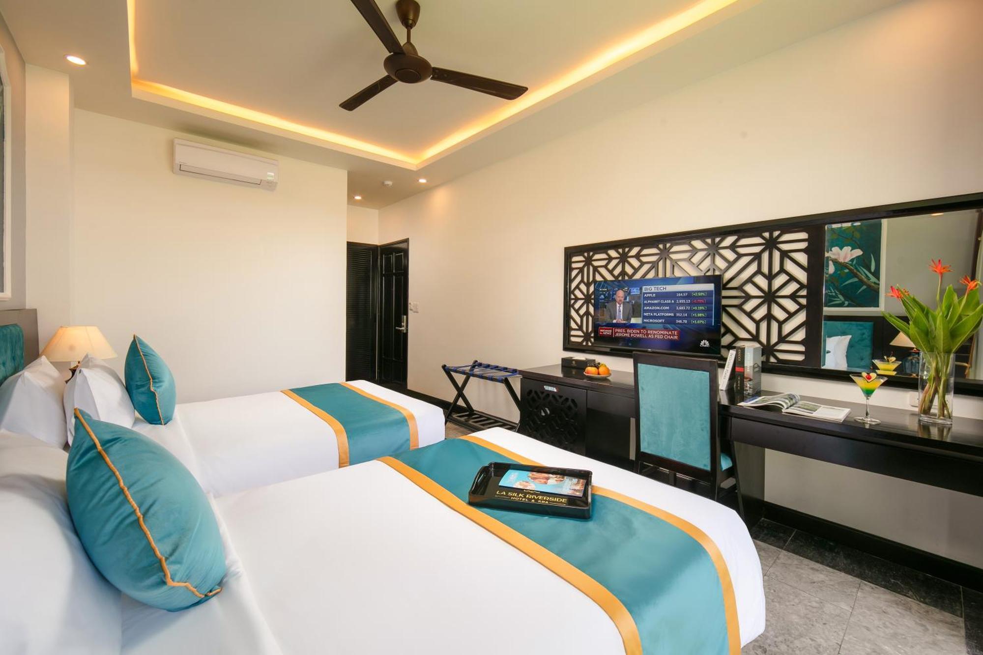 Silk River & Hotel