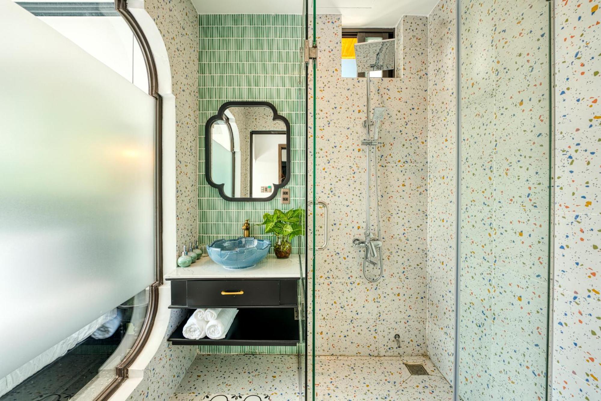 Rokas Boutique Hotel 3*