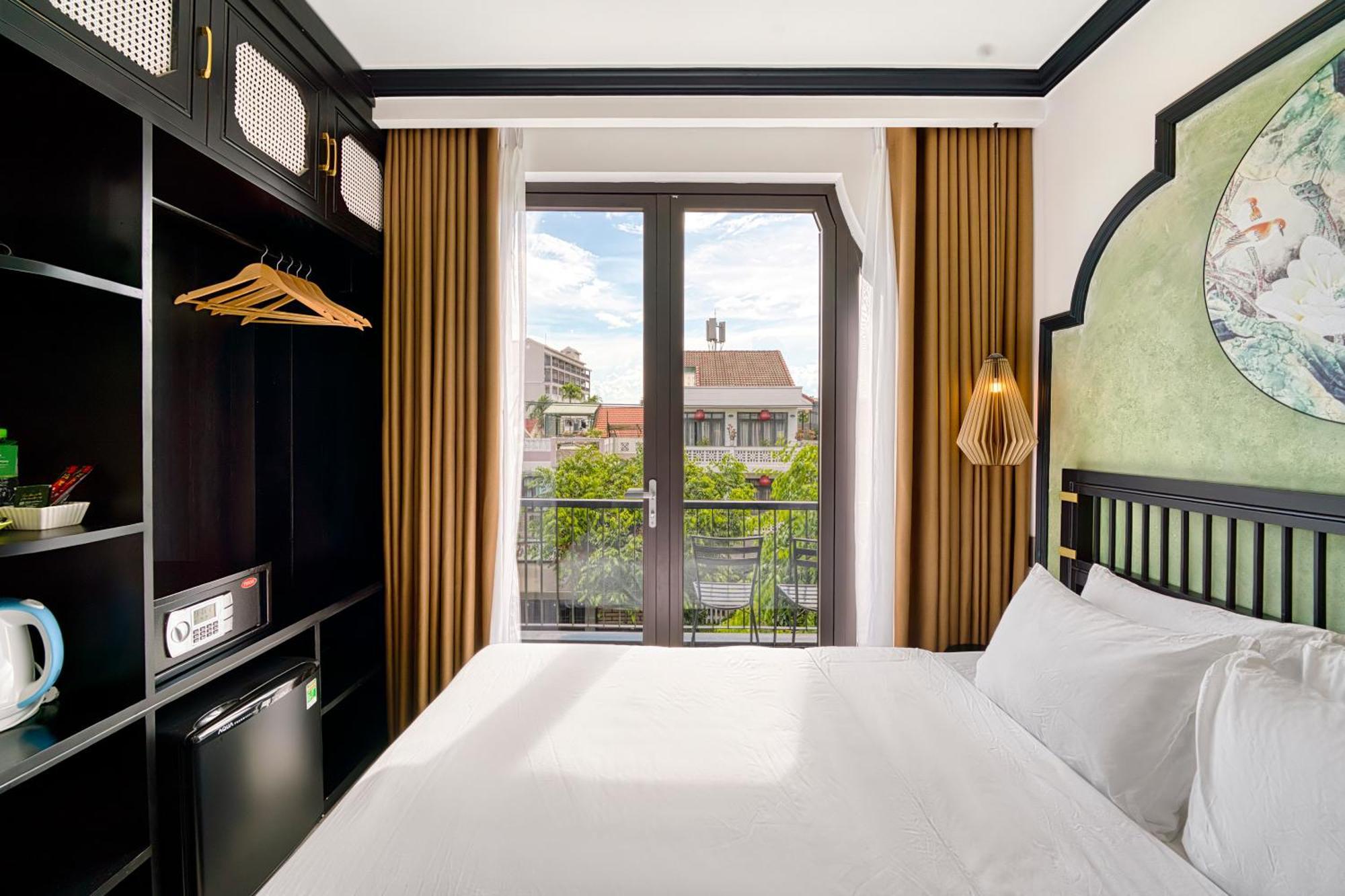 Rokas Boutique 3*
