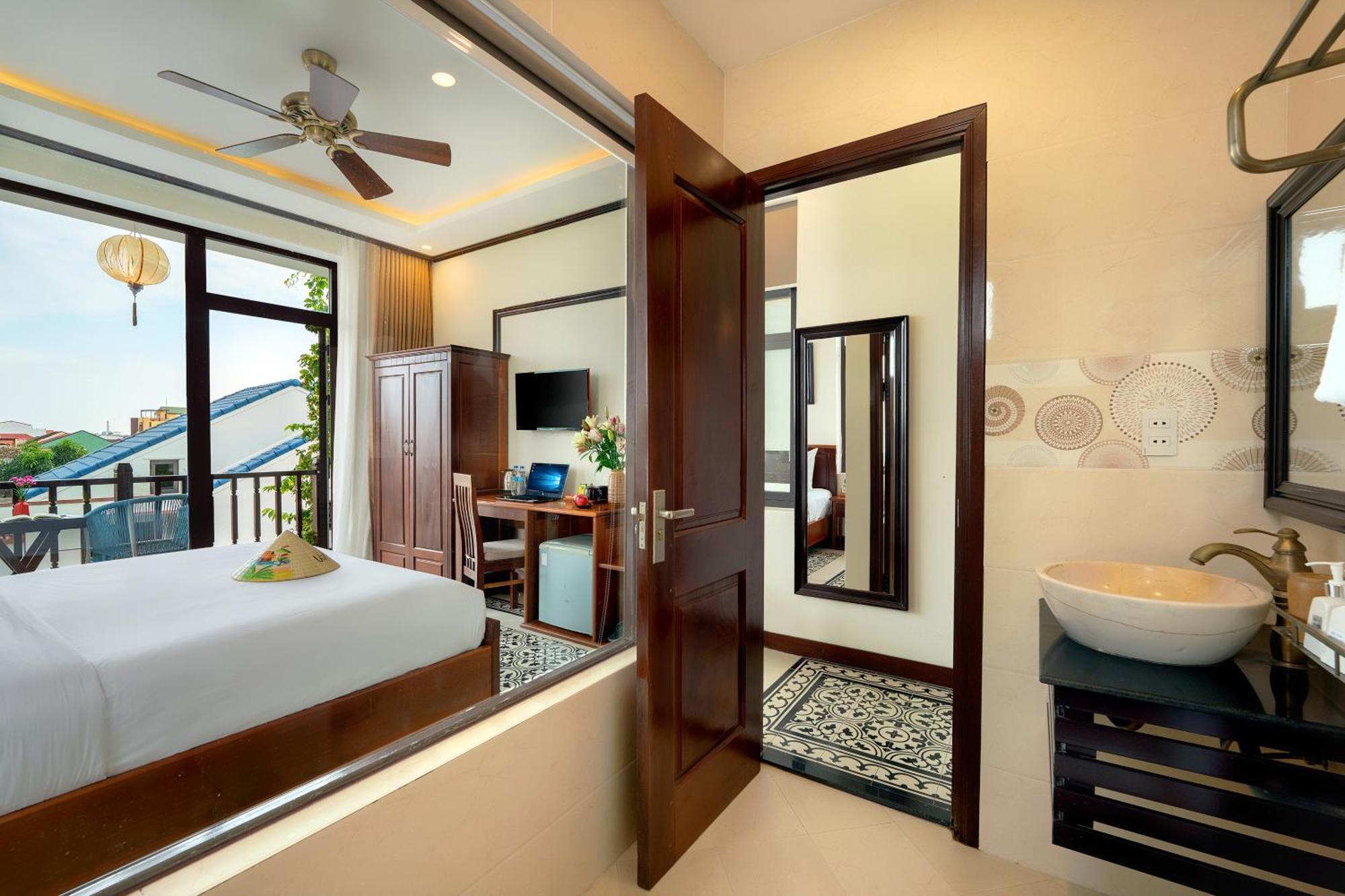 Hotel Discovery 3*