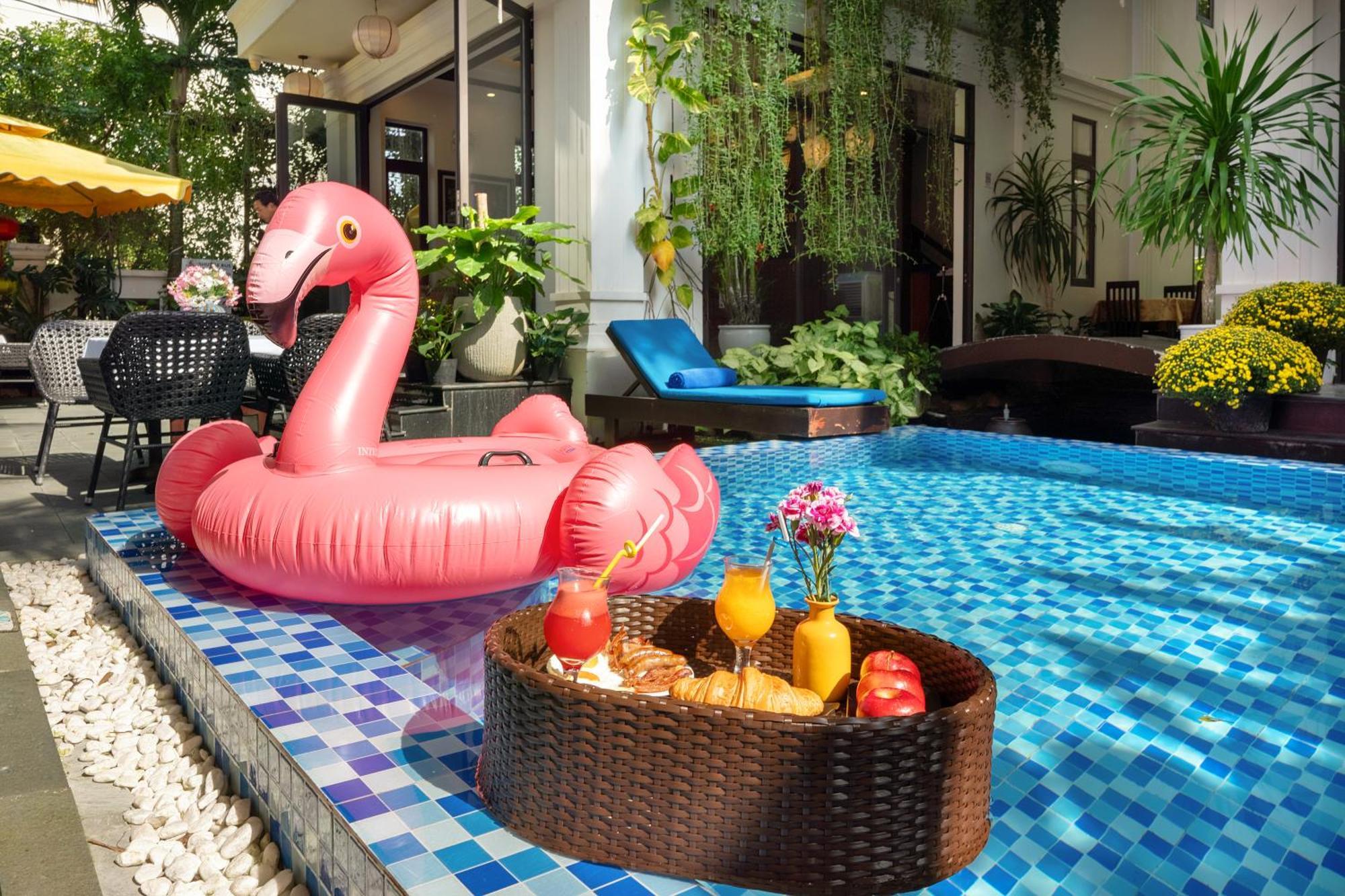Discovery Hotel