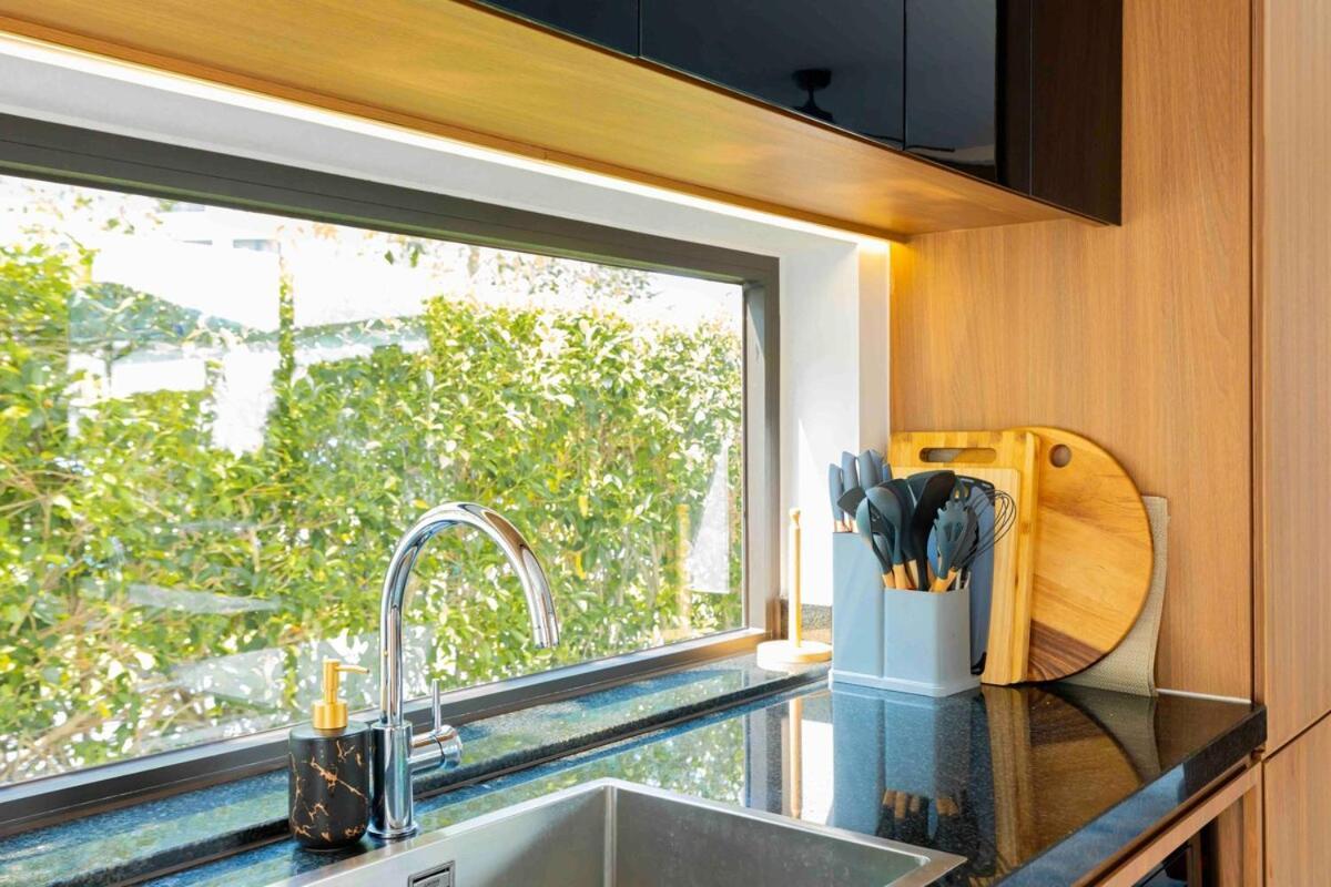 Biệt thự Wyndham Beachfront 3 Bedroom Pool