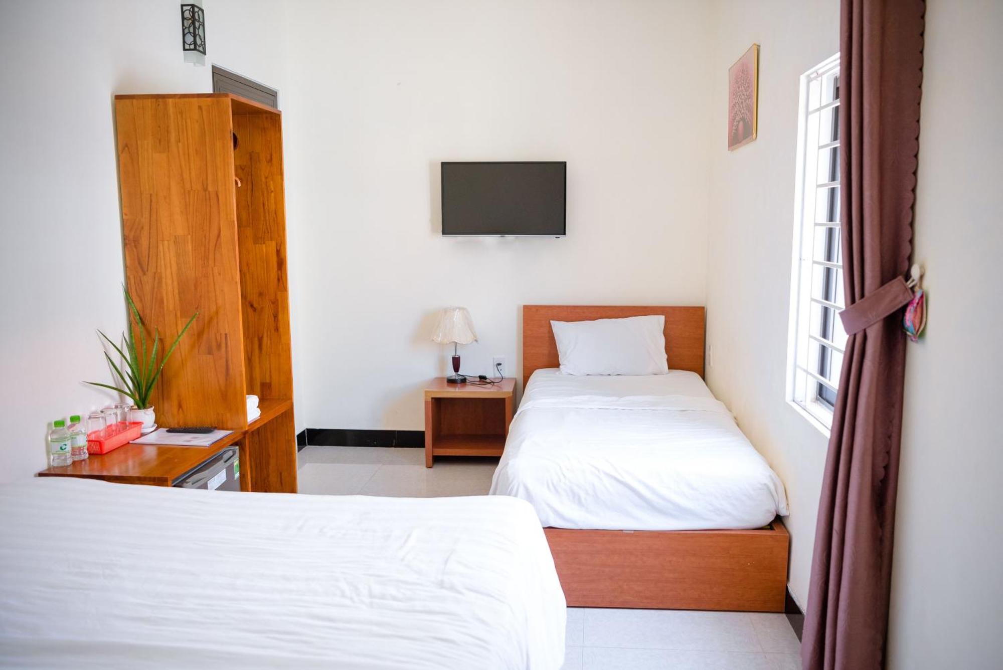 Gold Stone Hotel
