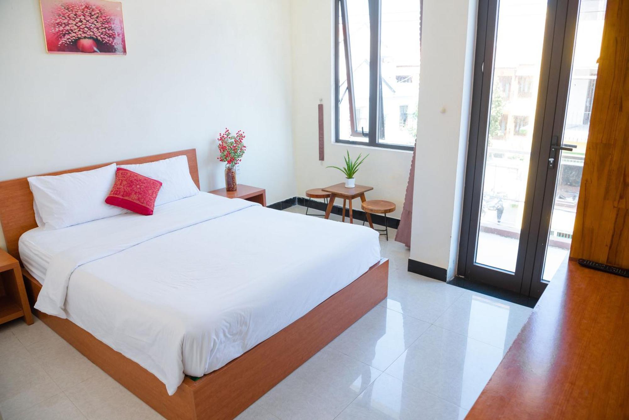 Gold Stone Hotel