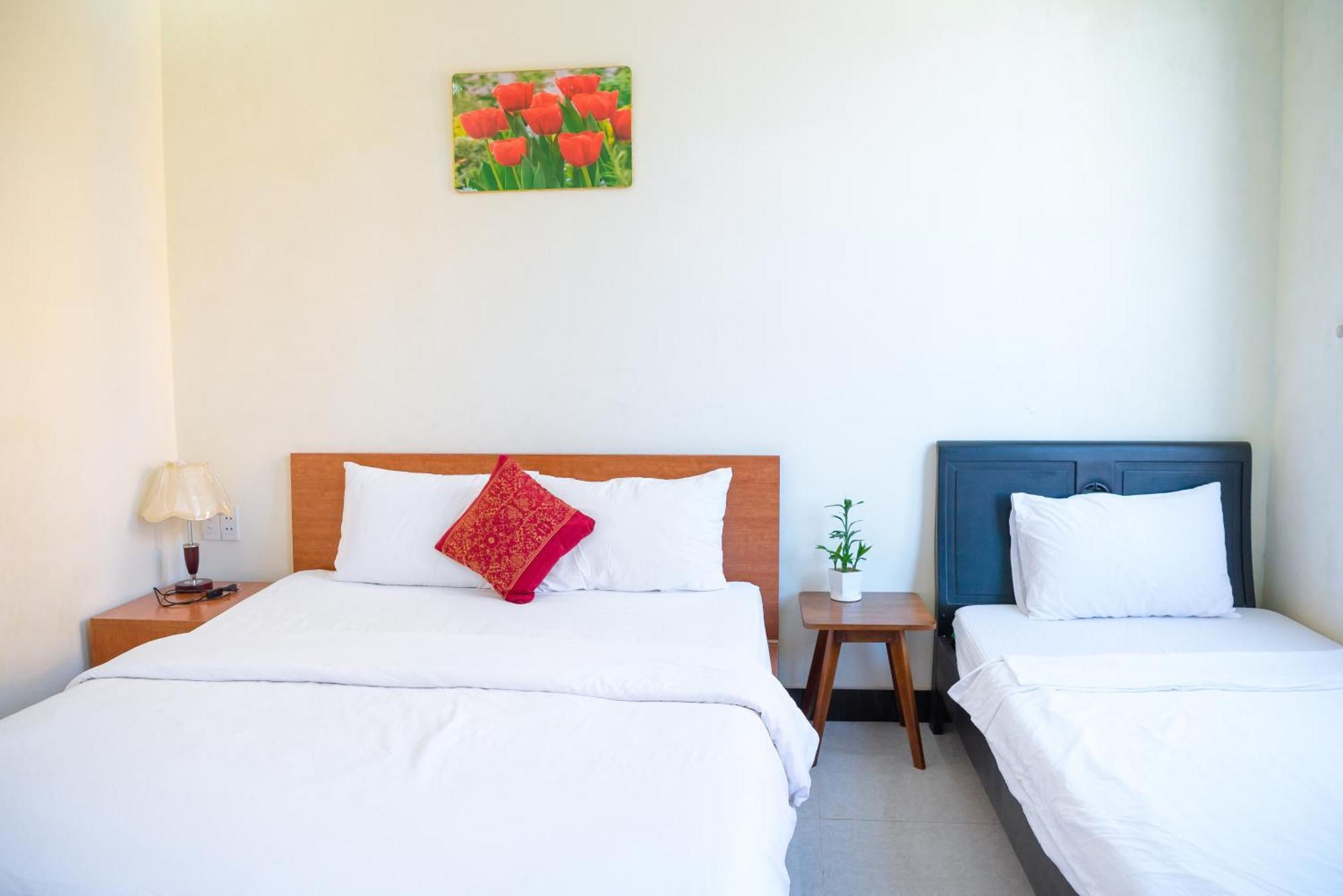 Gold Stone Hotel 3*