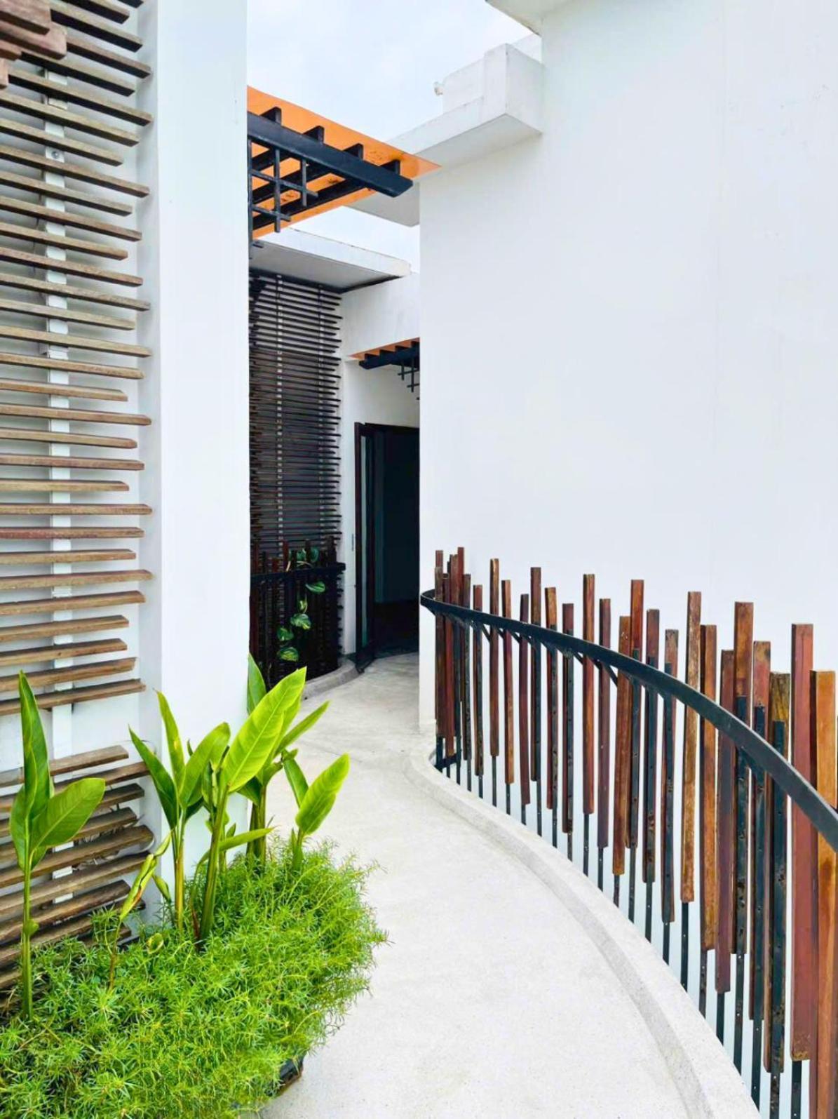 Elites Riverside & Hotel Hoi An