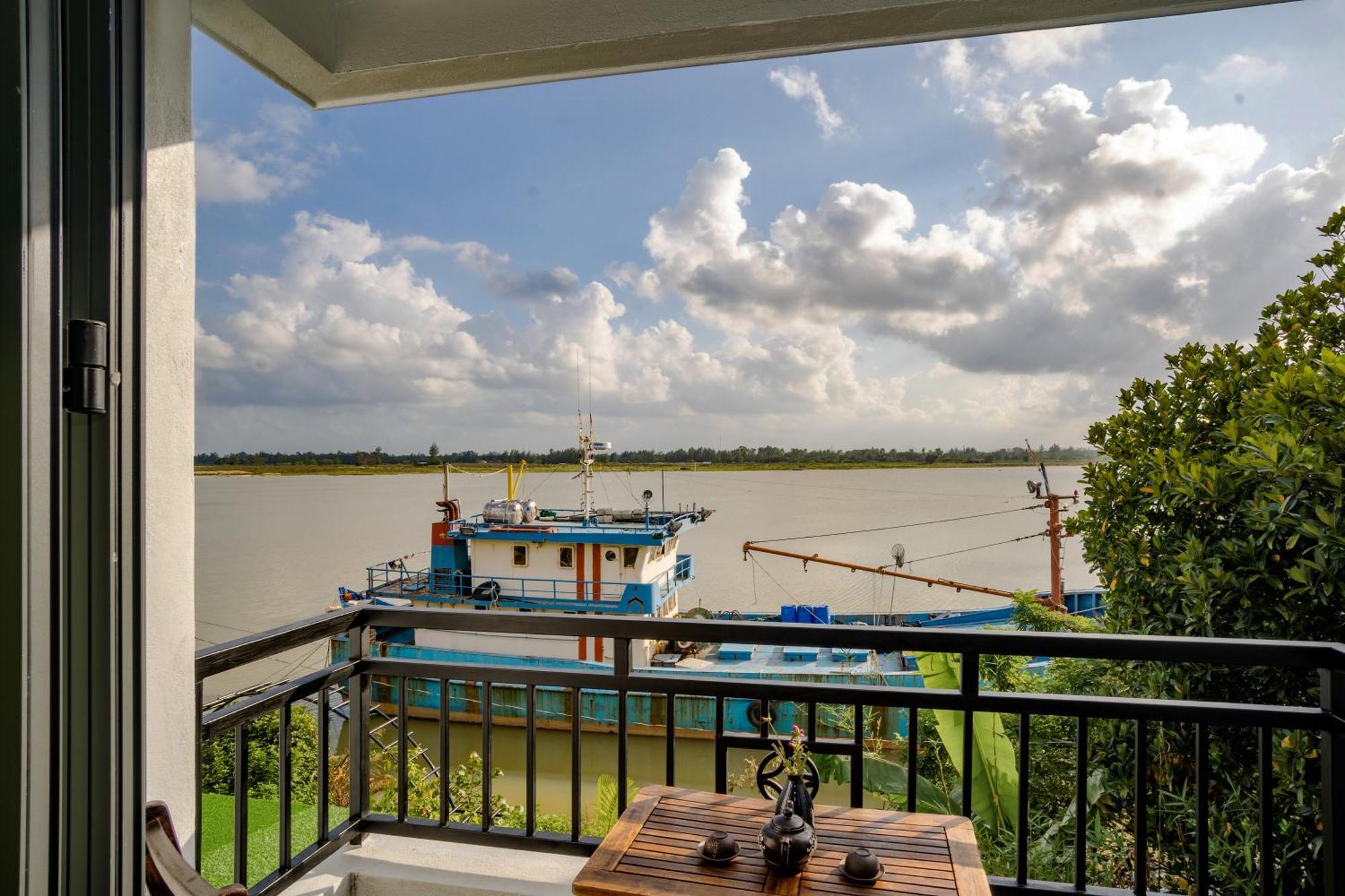 Autumn Bay Retreat Hotel Hoi An