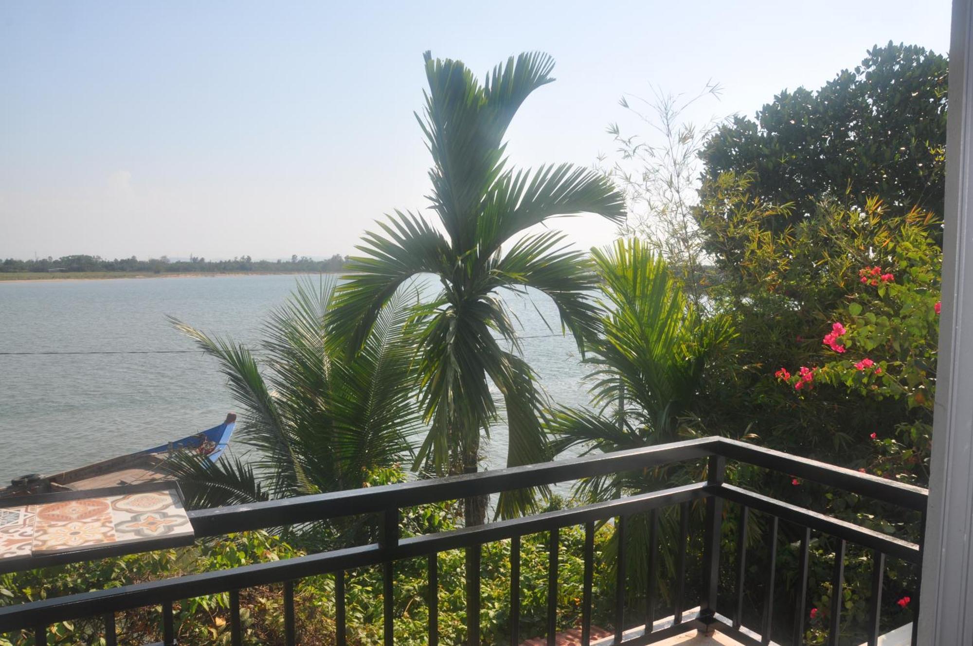 Hotel Autumn Bay Retreat Hoi An