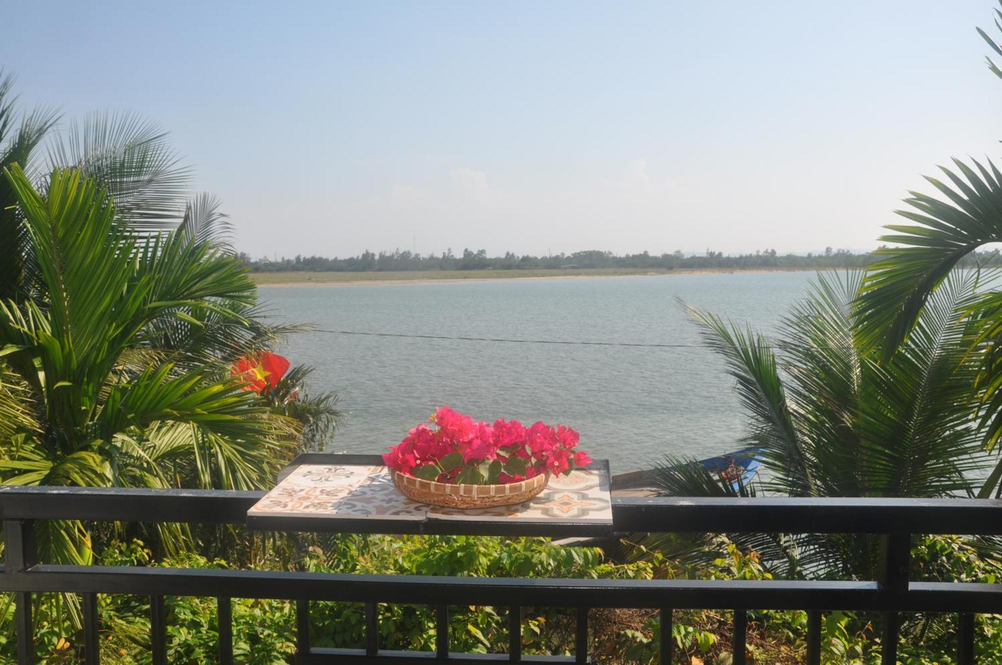 Autumn Bay Retreat * Hoi An