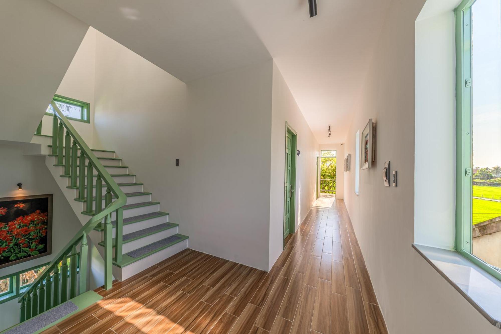 Manling Retreat Hotel
