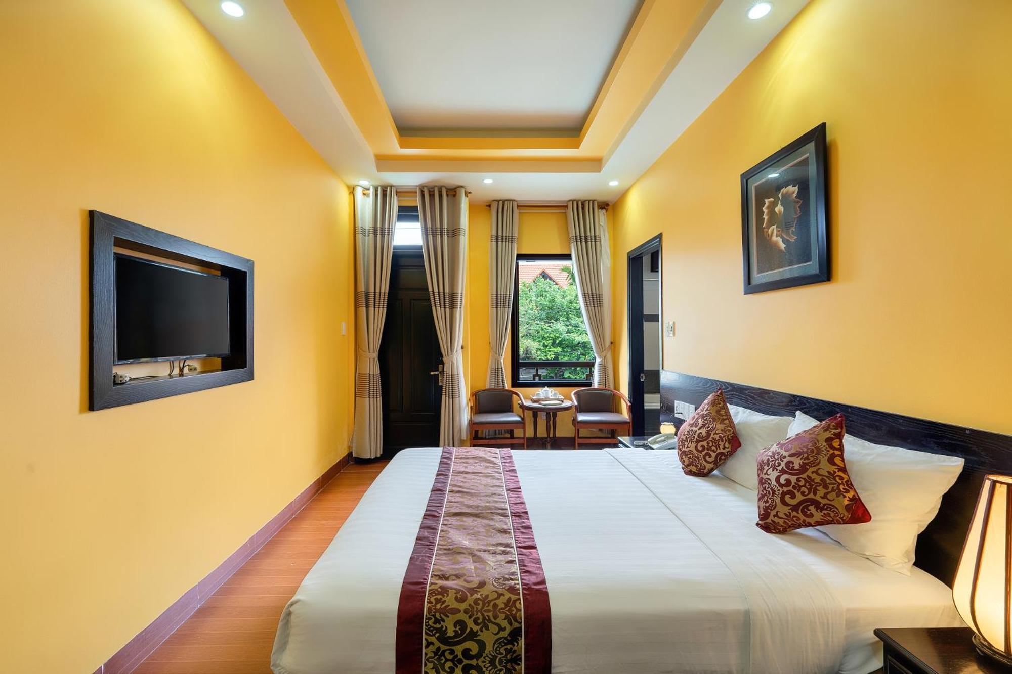 Homestay Golden Bell *