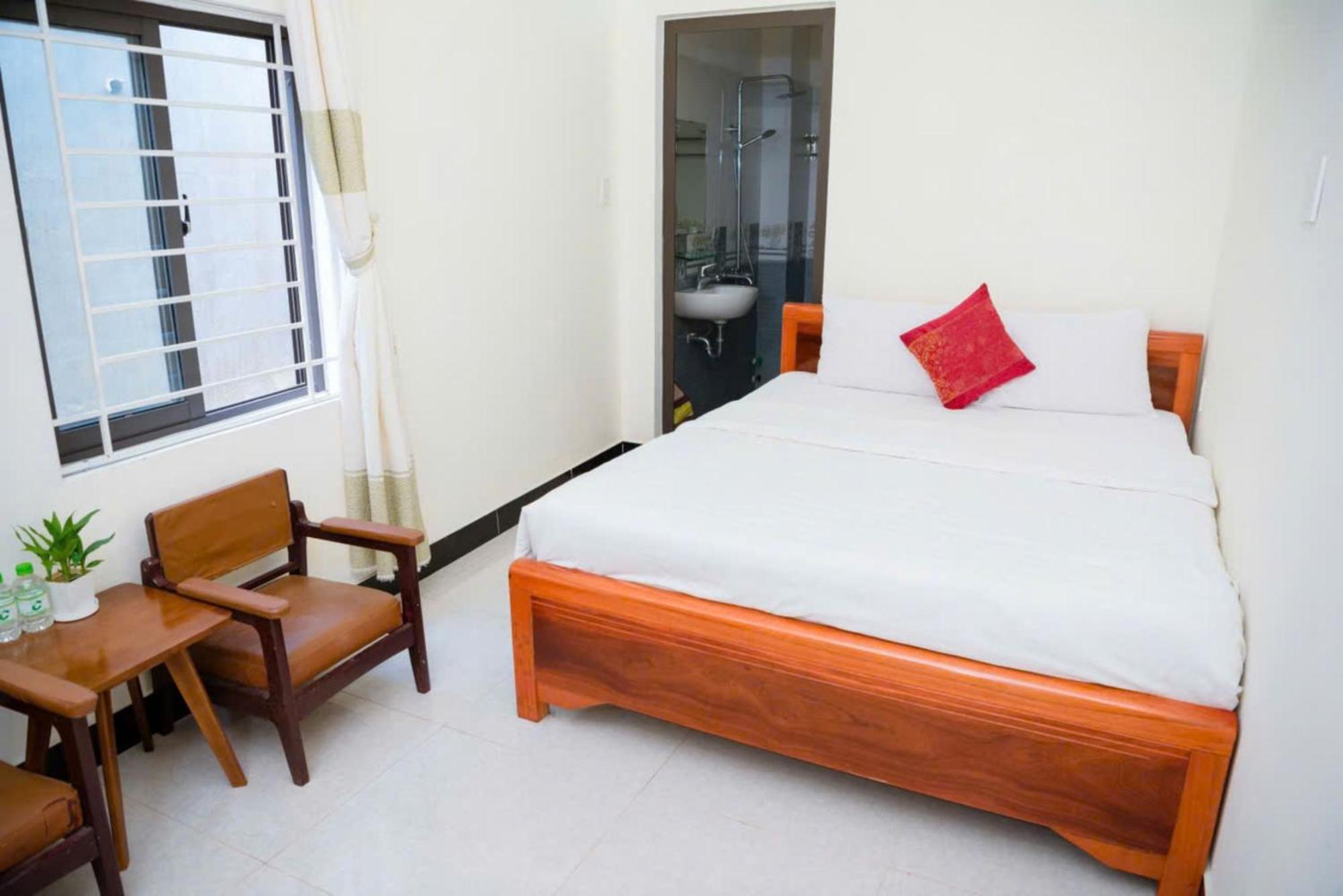 Gold Stone Hotel 3*