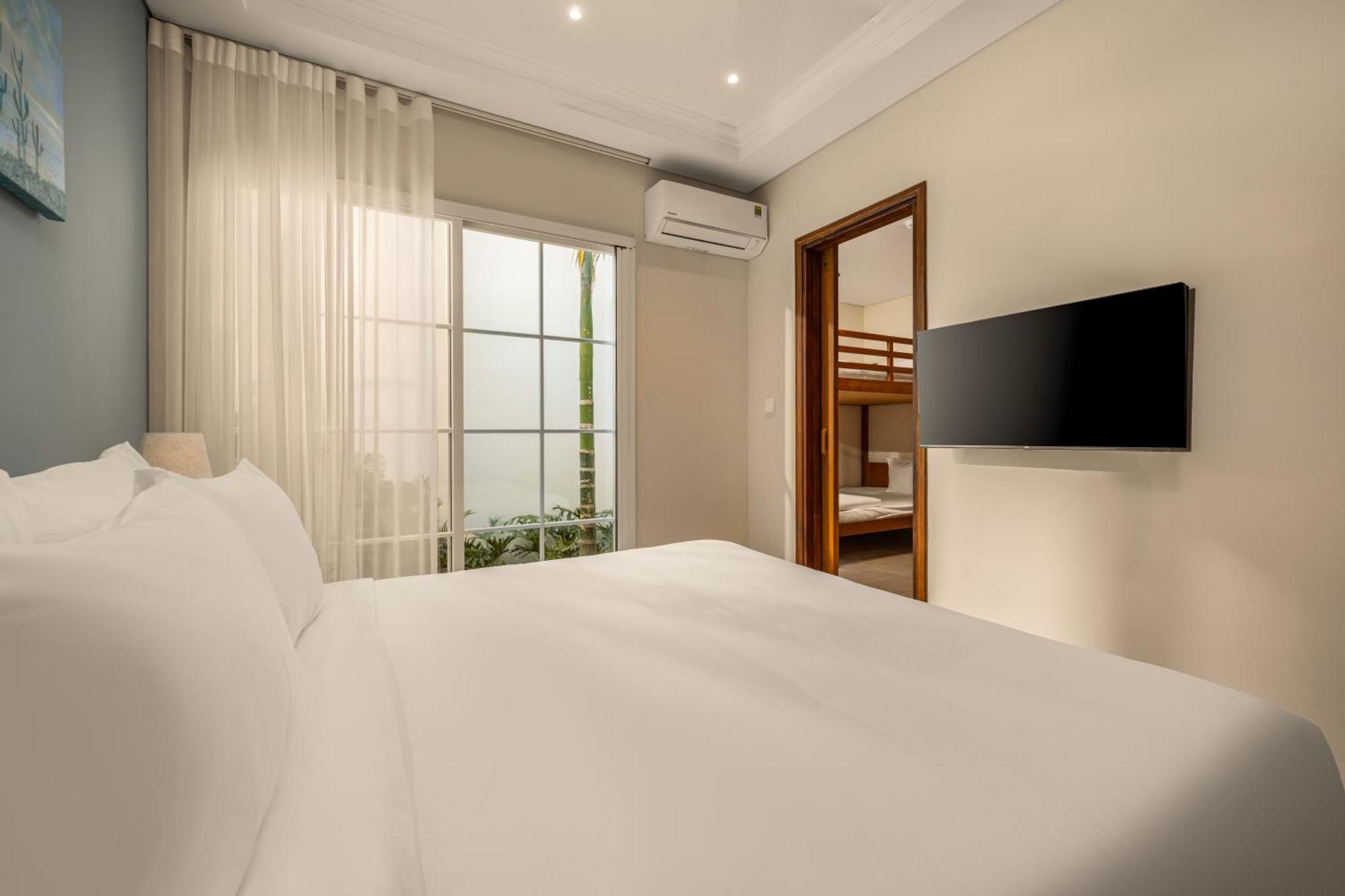 Spring Breeze Hotel 4*