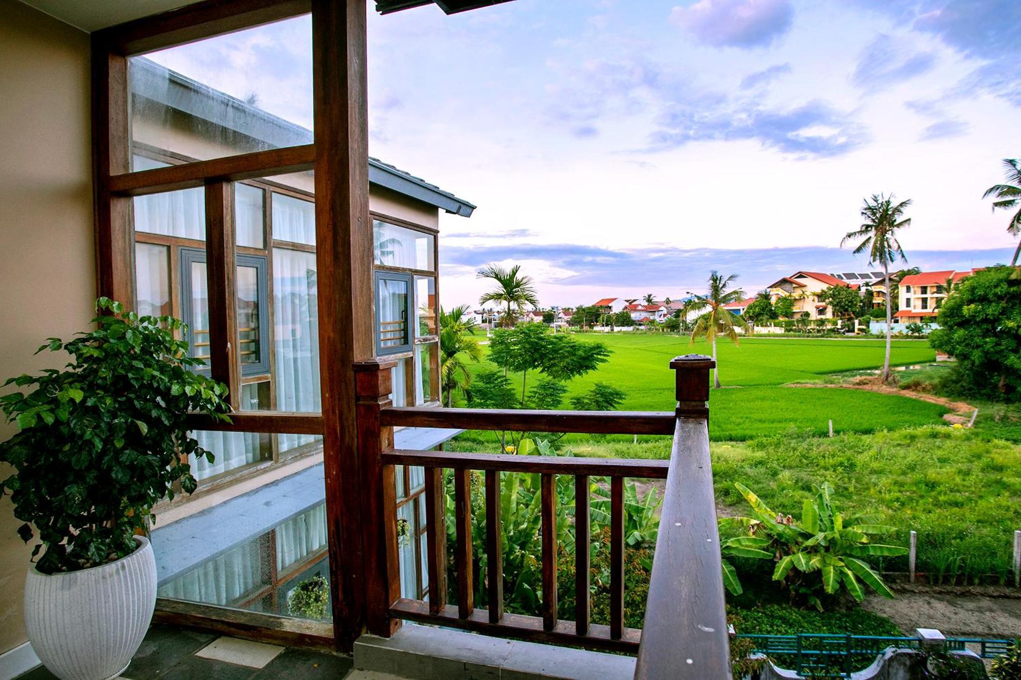 Laluka House *